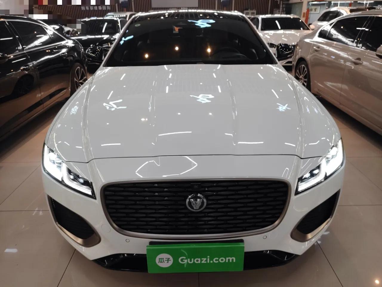 Jaguar XFL 2024 2.0T P300 Four-Wheel Drive Flagship Sport Gold Edition — миниатюра 2