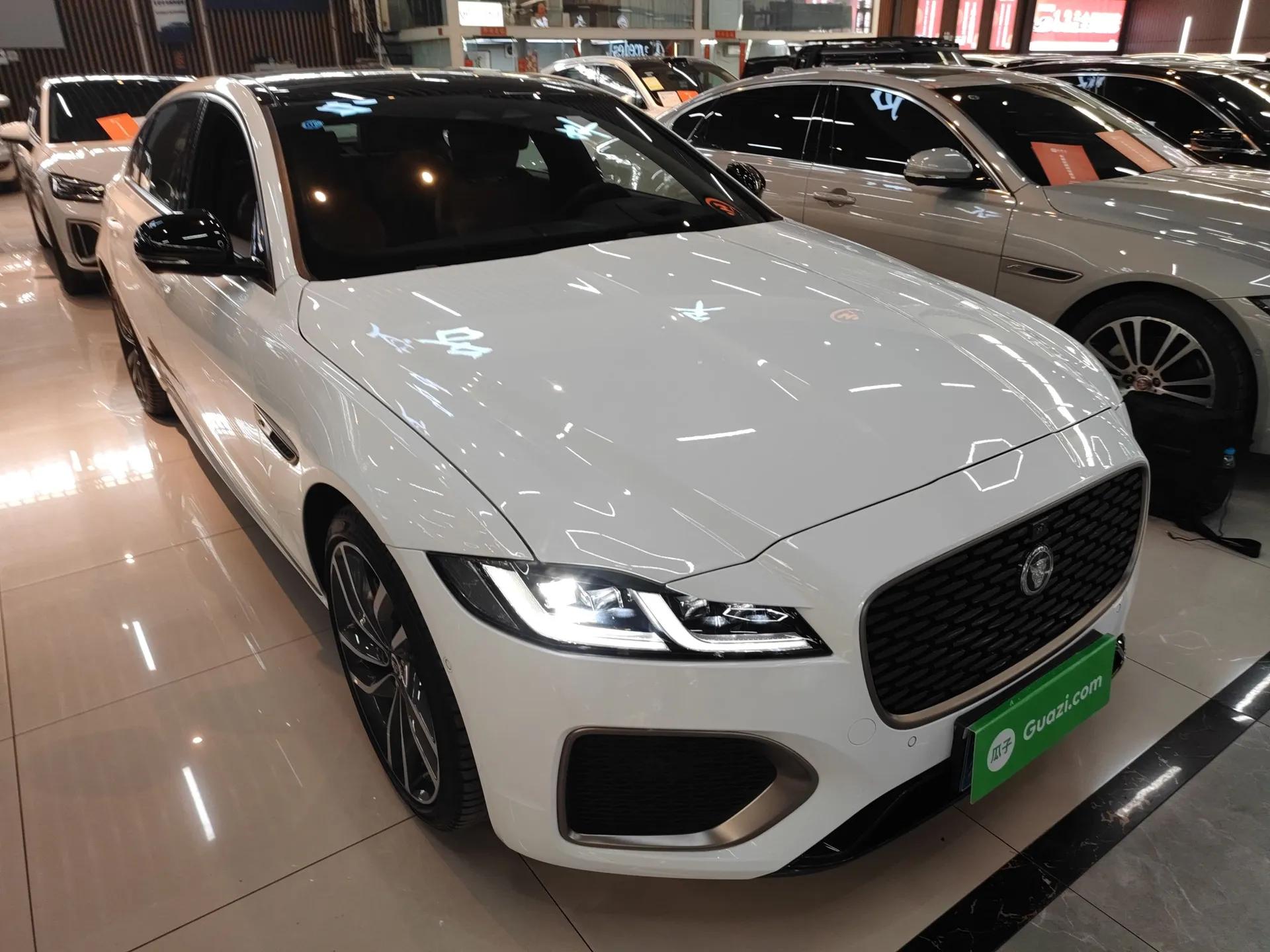 Jaguar XFL 2024 2.0T P300 Four-Wheel Drive Flagship Sport Gold Edition — миниатюра 3
