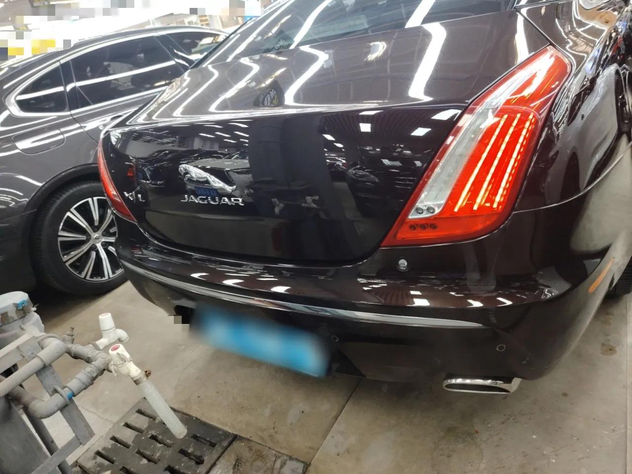 Jaguar XJ 2014 XJL 2.0T Two-Wheel-Drive Elegant Business Edition — миниатюра 3