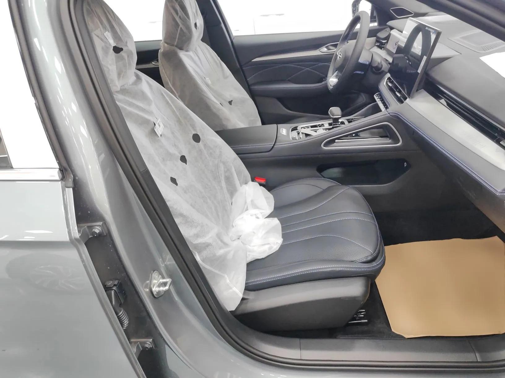 Geely Auto Preface 2026 Model Oriental Yao 1.5TD Fuyao Edition — миниатюра 23