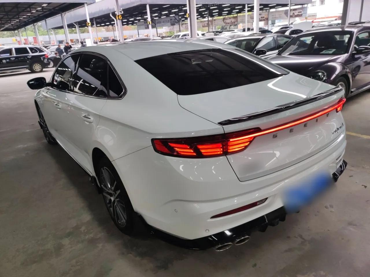 Geely Auto Preface 2023 2.0TD "Only This Verdant Green" Edition — миниатюра 4
