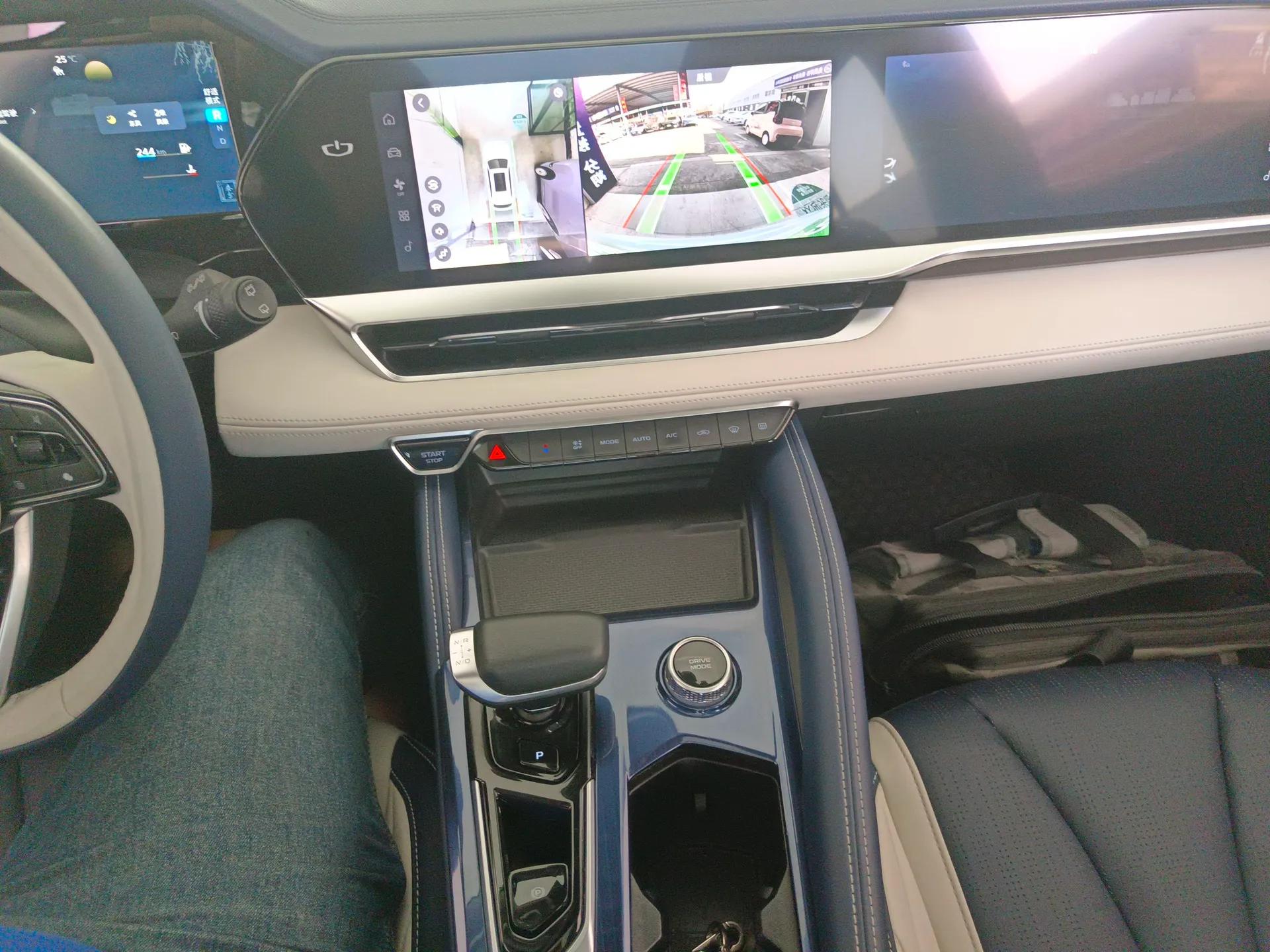 Geely Auto Monjaro L 2022 1.5T Leishen Hi·F Plug-in Hybrid Super Xun — миниатюра 16