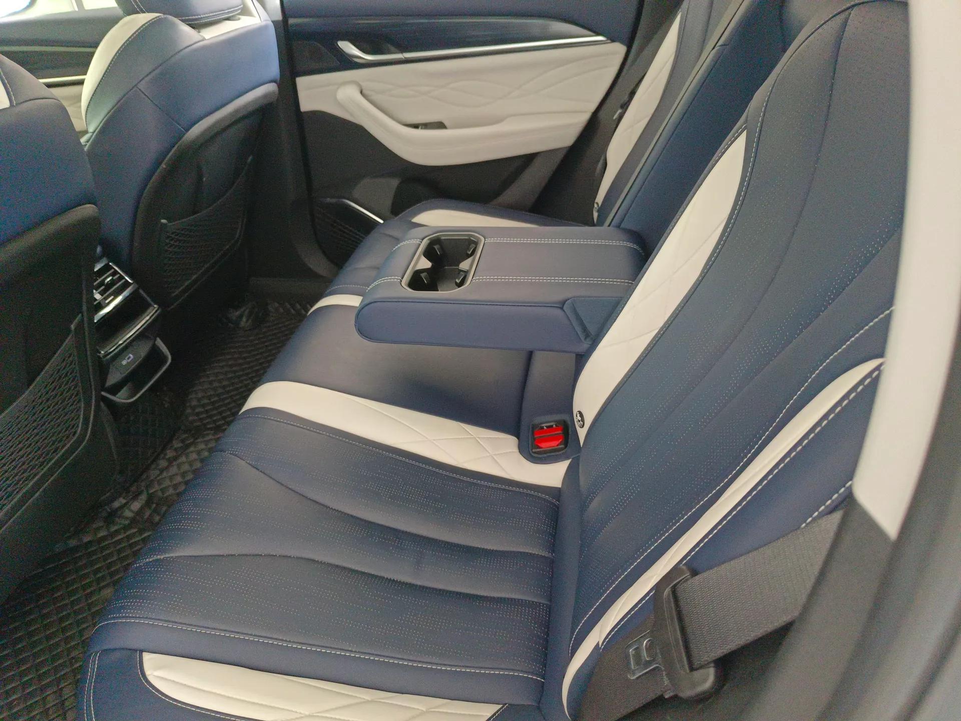 Geely Auto Monjaro L 2022 1.5T Leishen Hi·F Plug-in Hybrid Super Xun — миниатюра 19