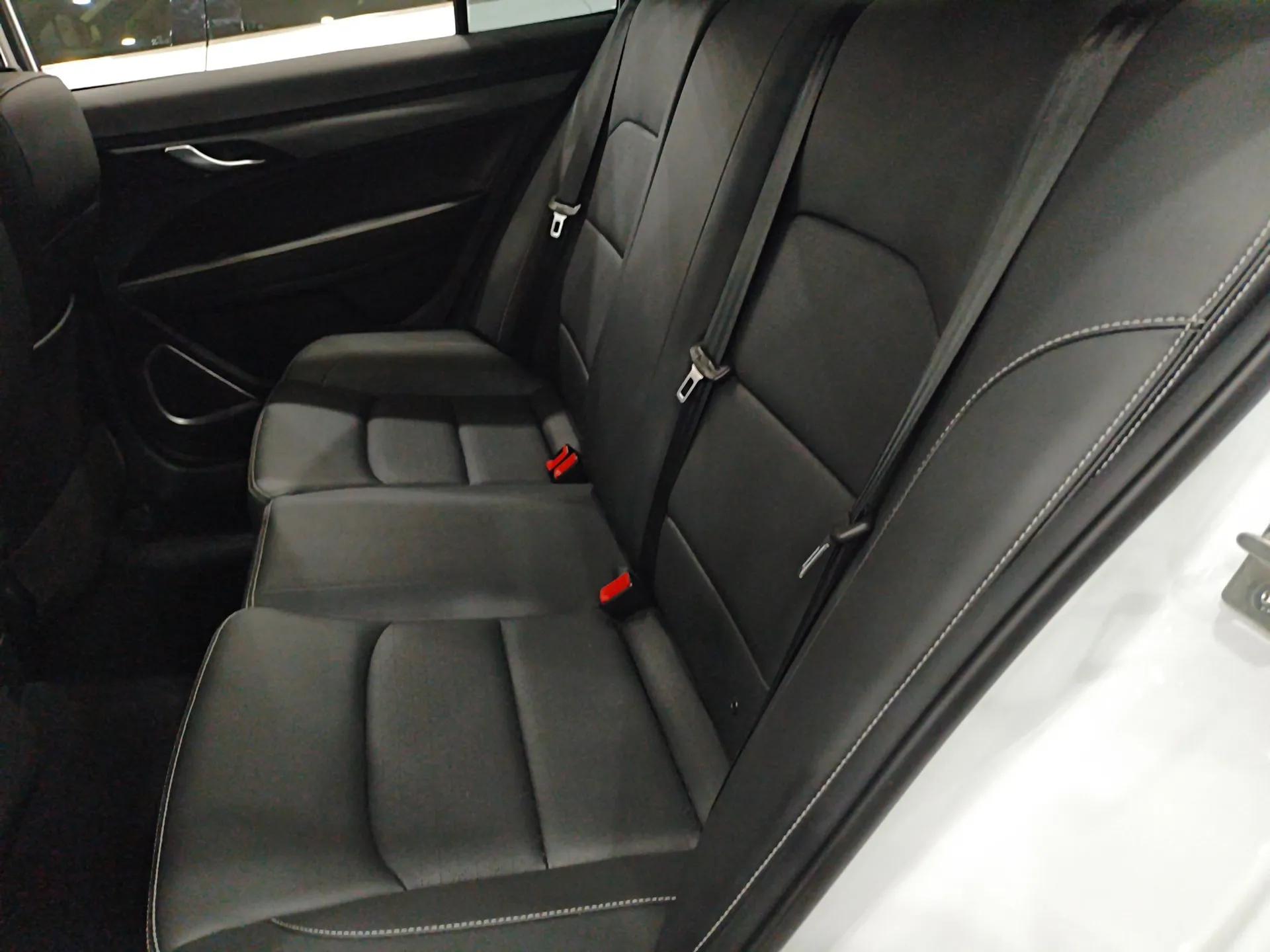 Geely Auto Emgrand 2021 UP 1.5L CVT Comfort Model — миниатюра 20