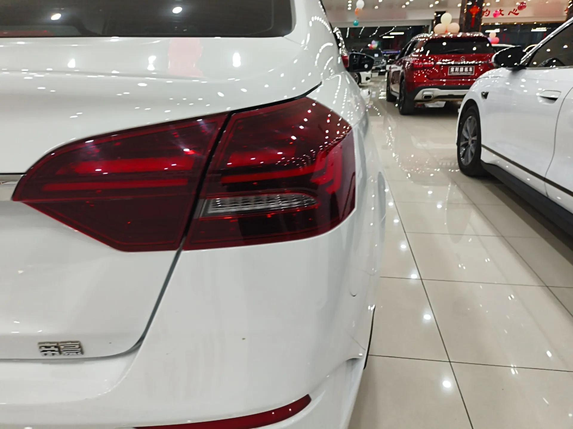 Geely Auto Emgrand 2021 UP 1.5L CVT Comfort Model — миниатюра 7