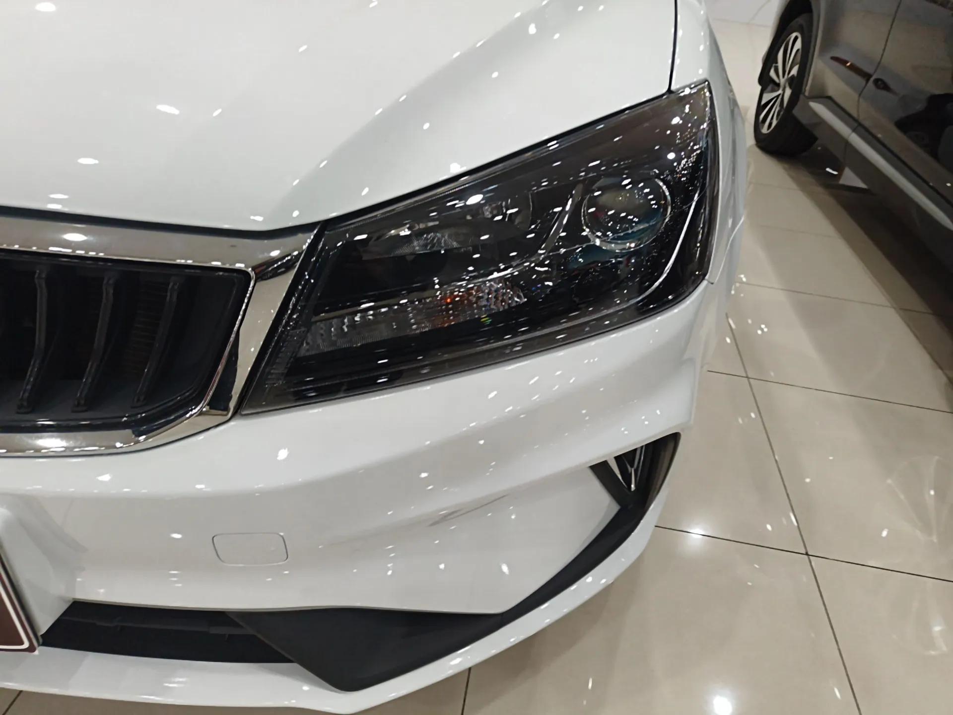 Geely Auto Emgrand 2021 UP 1.5L CVT Comfort Model — миниатюра 9
