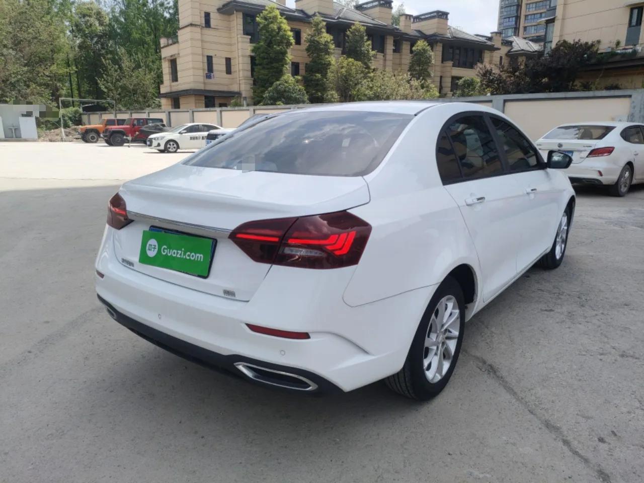 Geely Auto Emgrand 2021 UP 1.5L CVT Luxury Model — миниатюра 6