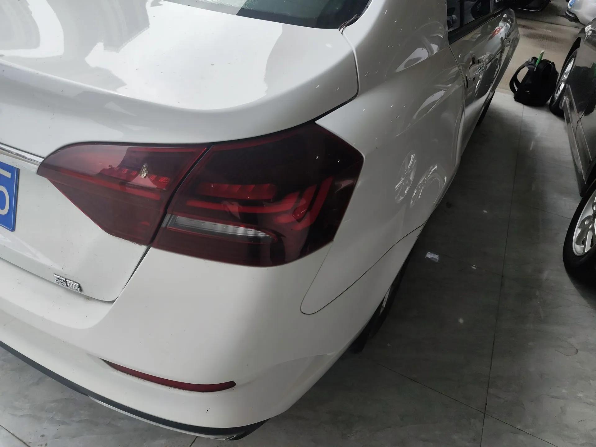 Geely Auto Emgrand 2021 UP 1.5L Manual Comfort Model — миниатюра 8