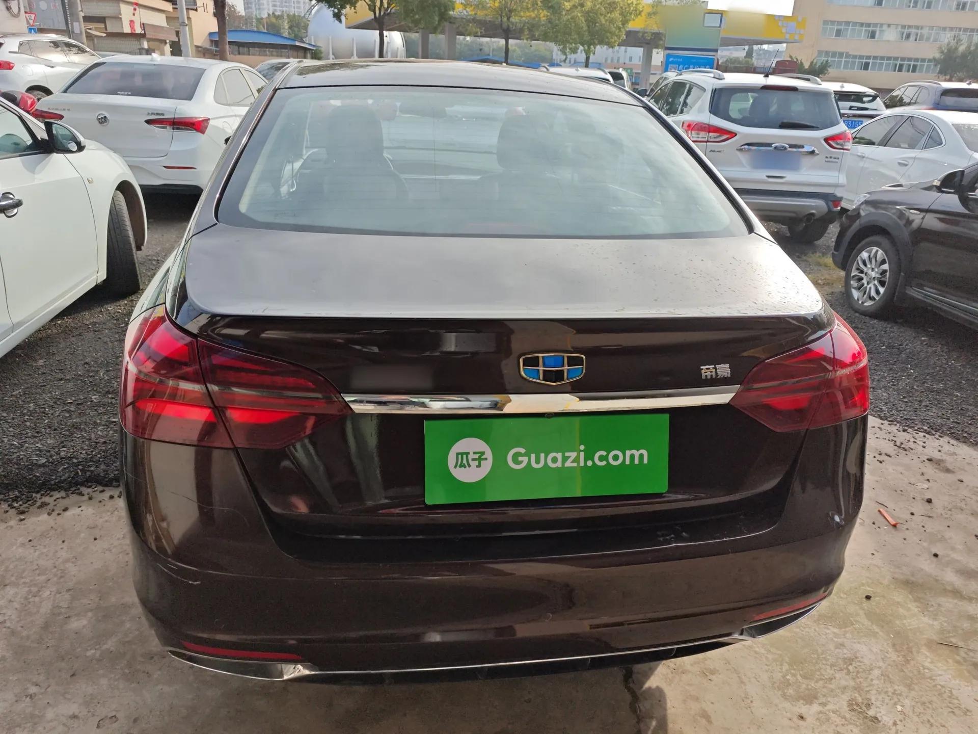 Geely Auto Emgrand 2018 1.5L Manual Upward Connect Edition — миниатюра 5