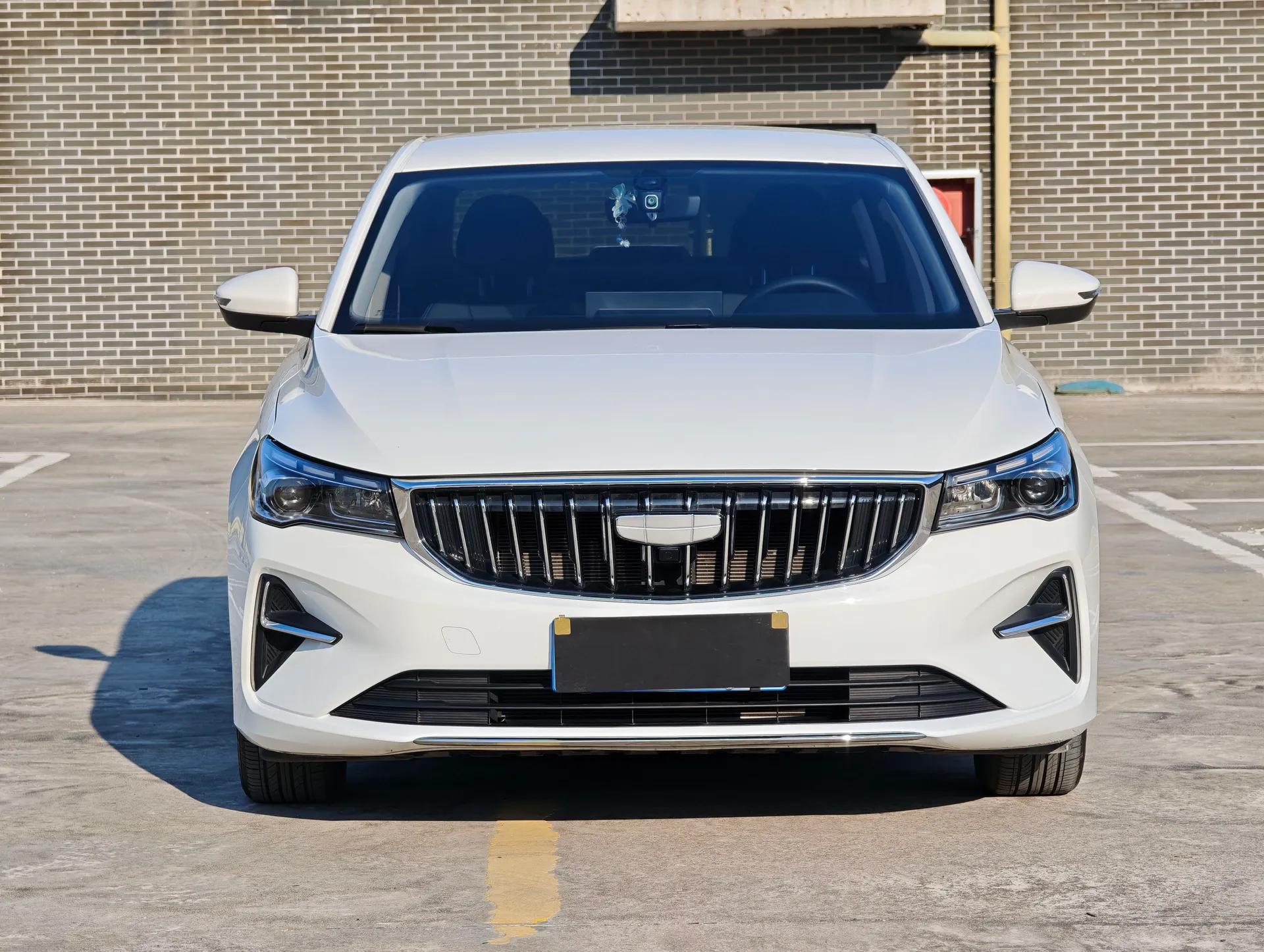 Geely Auto Emgrand 2025 4th Generation 1.5L CVT Longteng Edition — миниатюра 3