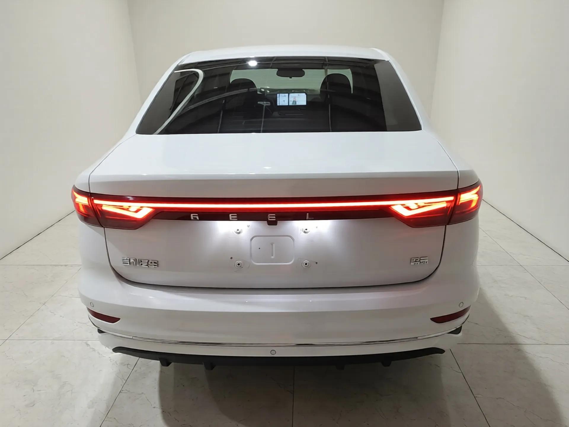 Geely Auto Emgrand 2025 4th Generation 1.5L CVT Flagship Version — миниатюра 3