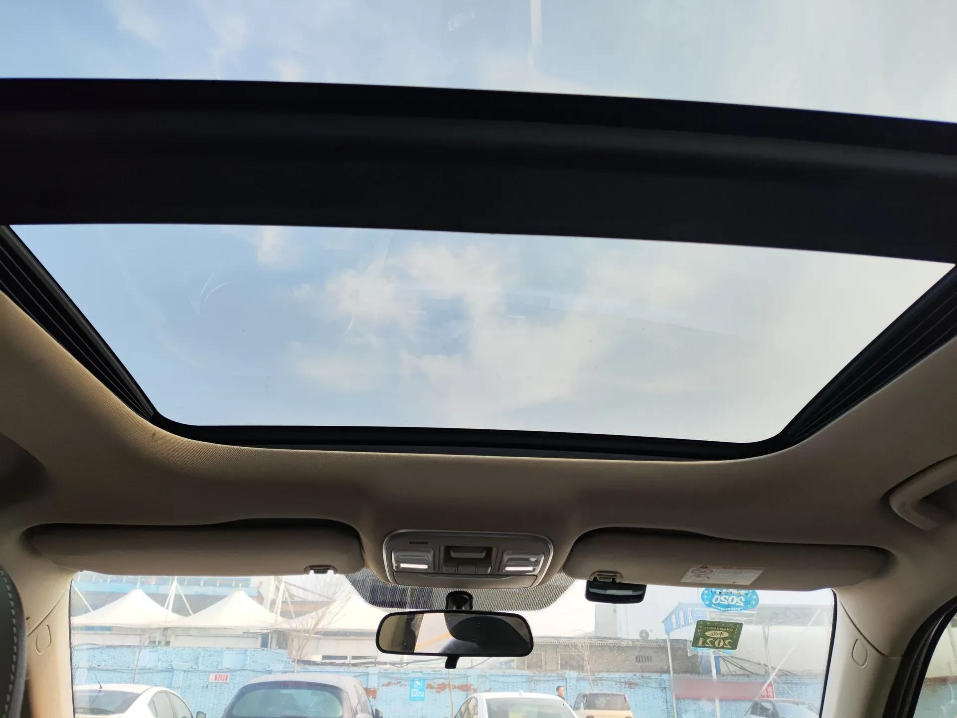 Geely Auto Emgrand X7 Sport 2018 1.8TD Automatic Two-Wheel Drive Smart Connect 4G Internet Edition — миниатюра 21