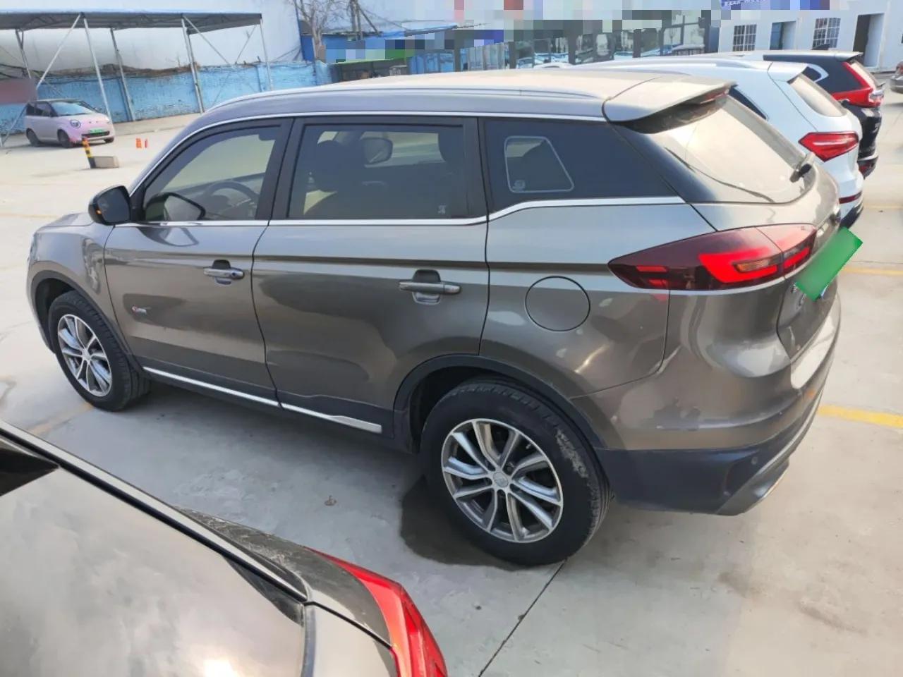 Geely Auto Emgrand X7 Sport 2018 1.8TD Automatic Two-Wheel Drive Smart Connect 4G Internet Edition — миниатюра 4