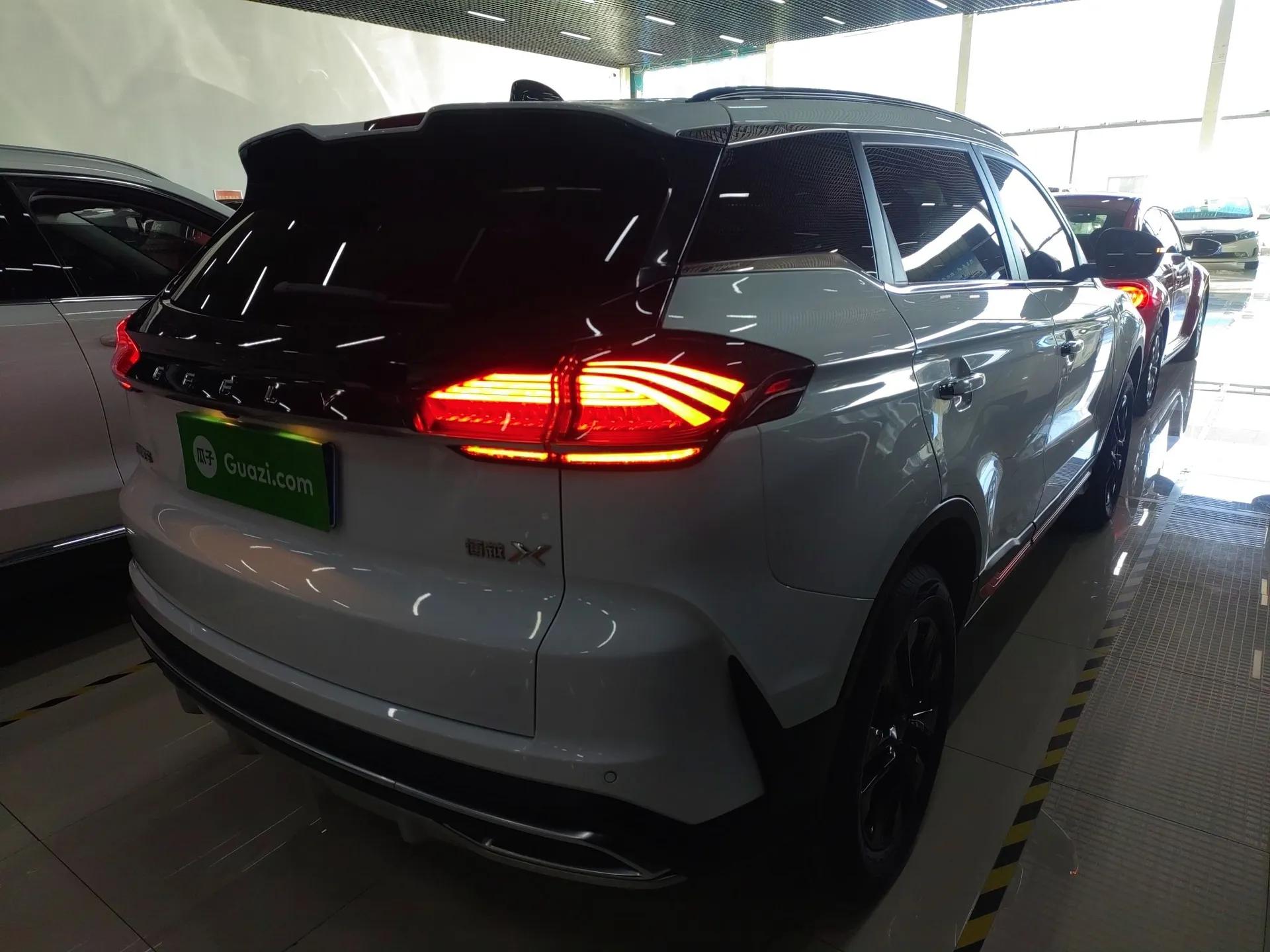 Geely Auto Emgrand X7 Sport 2022 Boyue X 1.8TD DCT Smart Model — миниатюра 6