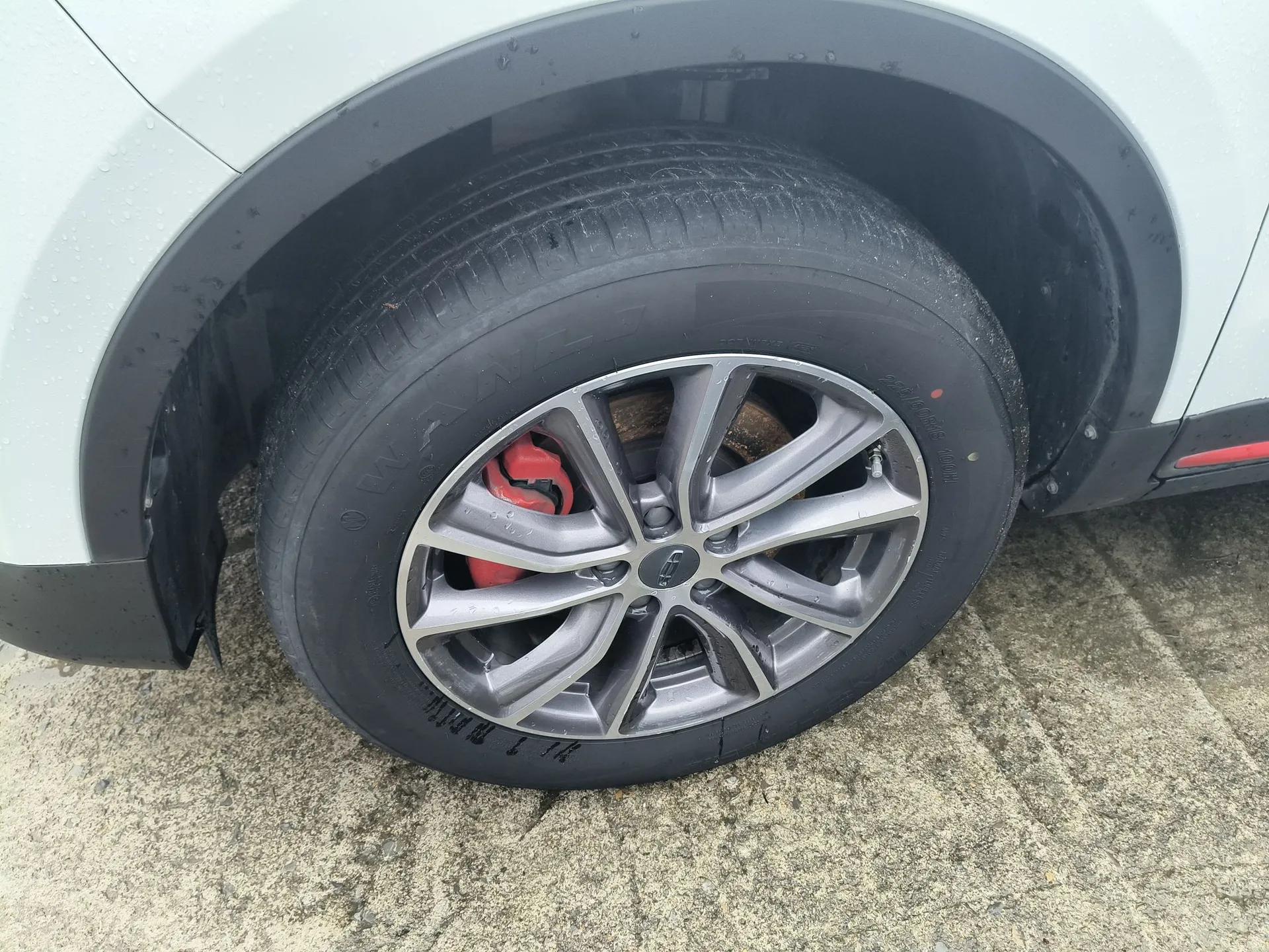 Geely Auto Emgrand X7 Sport 2021 1.8TD DCT Two-Wheel Drive Asian Games Edition — миниатюра 8