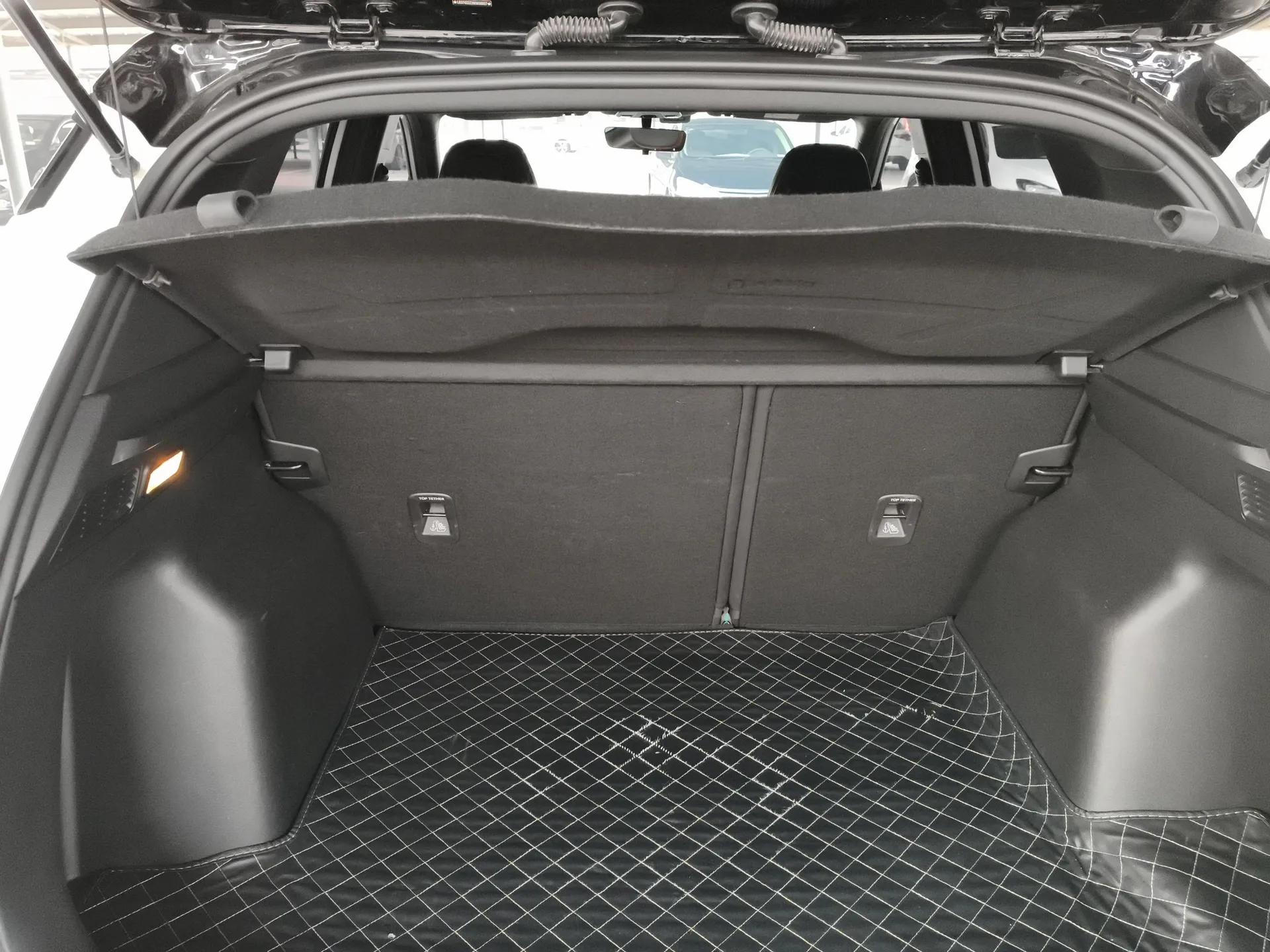 Geely Auto Coolray 2022 Bin Yue COOL 1.5TD DCT Hot Engine Edition — миниатюра 22