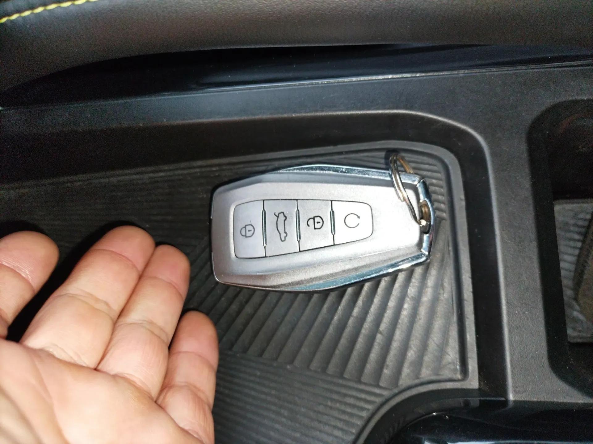 Geely Auto Coolray 2022 Bin Yue COOL 1.5TD DCT Ignite Edition — миниатюра 12