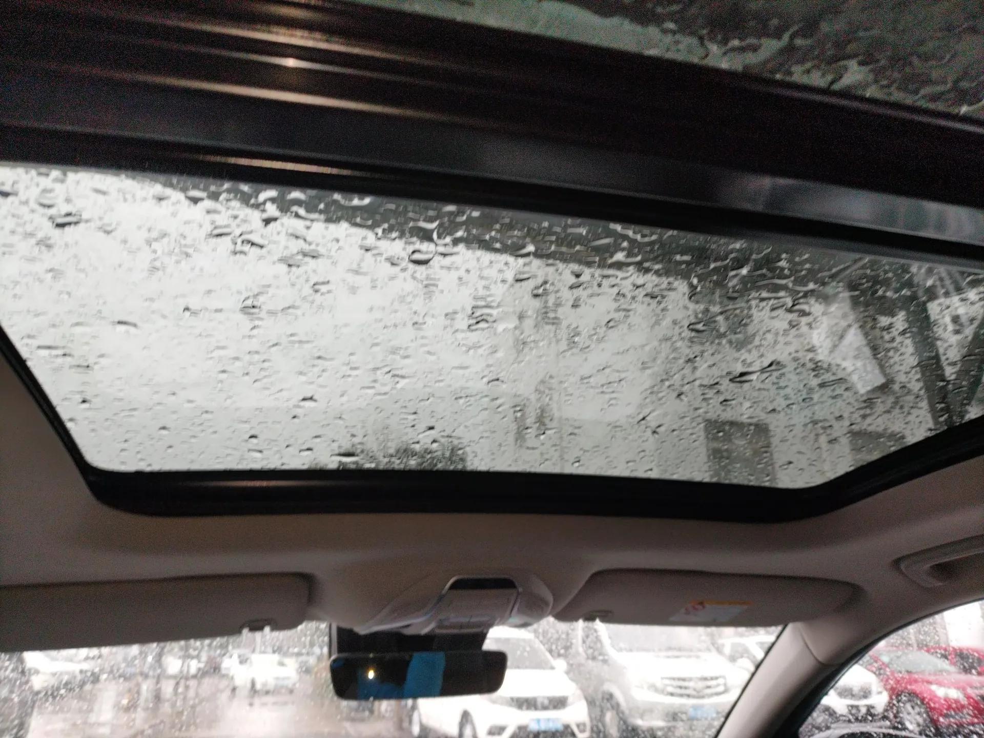 Geely Auto Coolray 2022 Bin Yue COOL 1.5TD DCT Ignite Edition — миниатюра 21