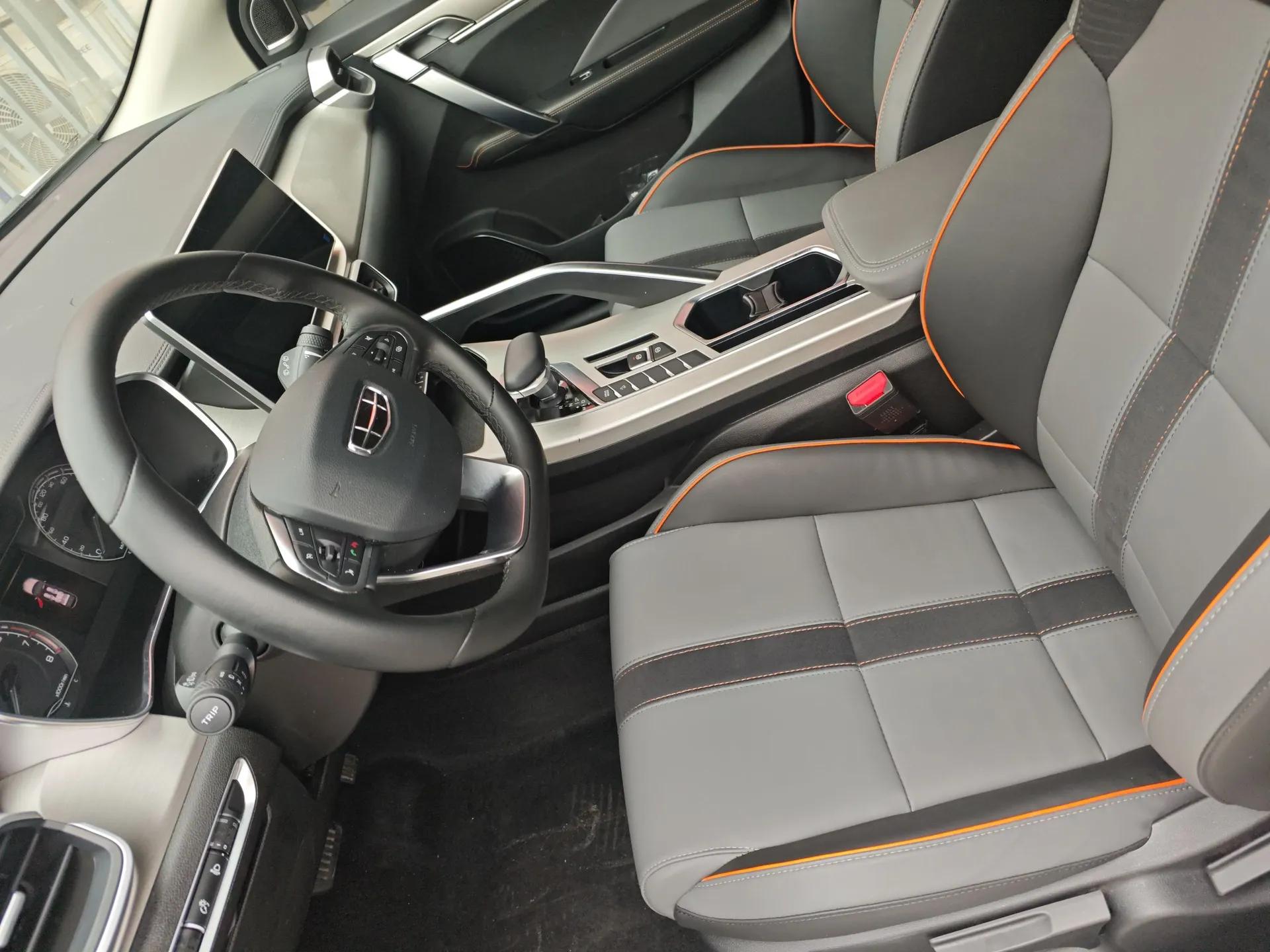 Geely Auto Coolray 2023 1.5T DCT Platinum Edition — миниатюра 17