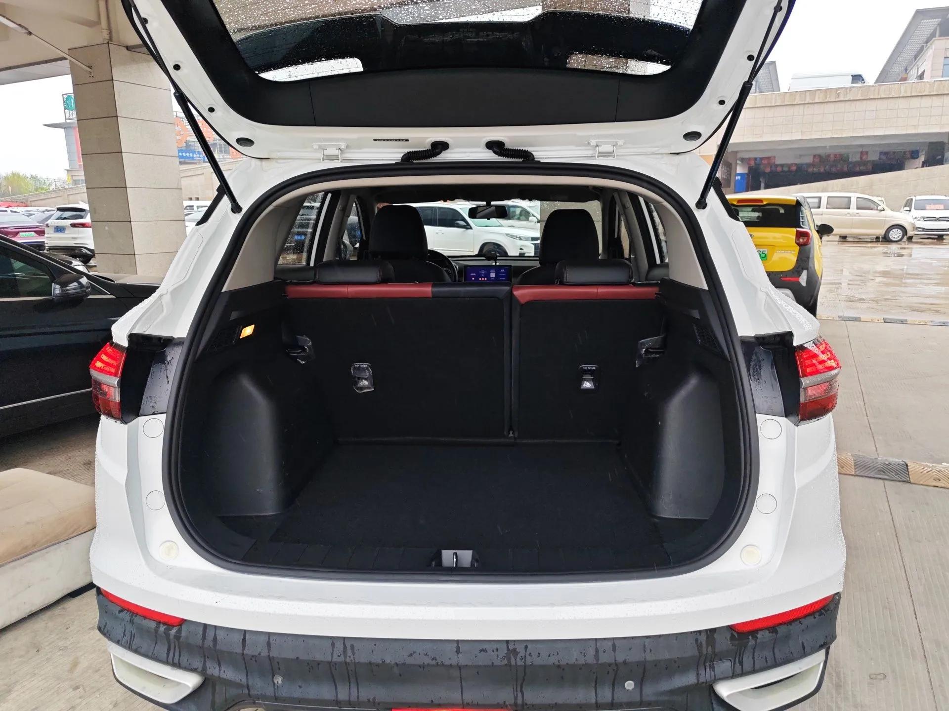 Geely Auto Coolray 2020 Facelift 240T DCT Hunter — миниатюра 21