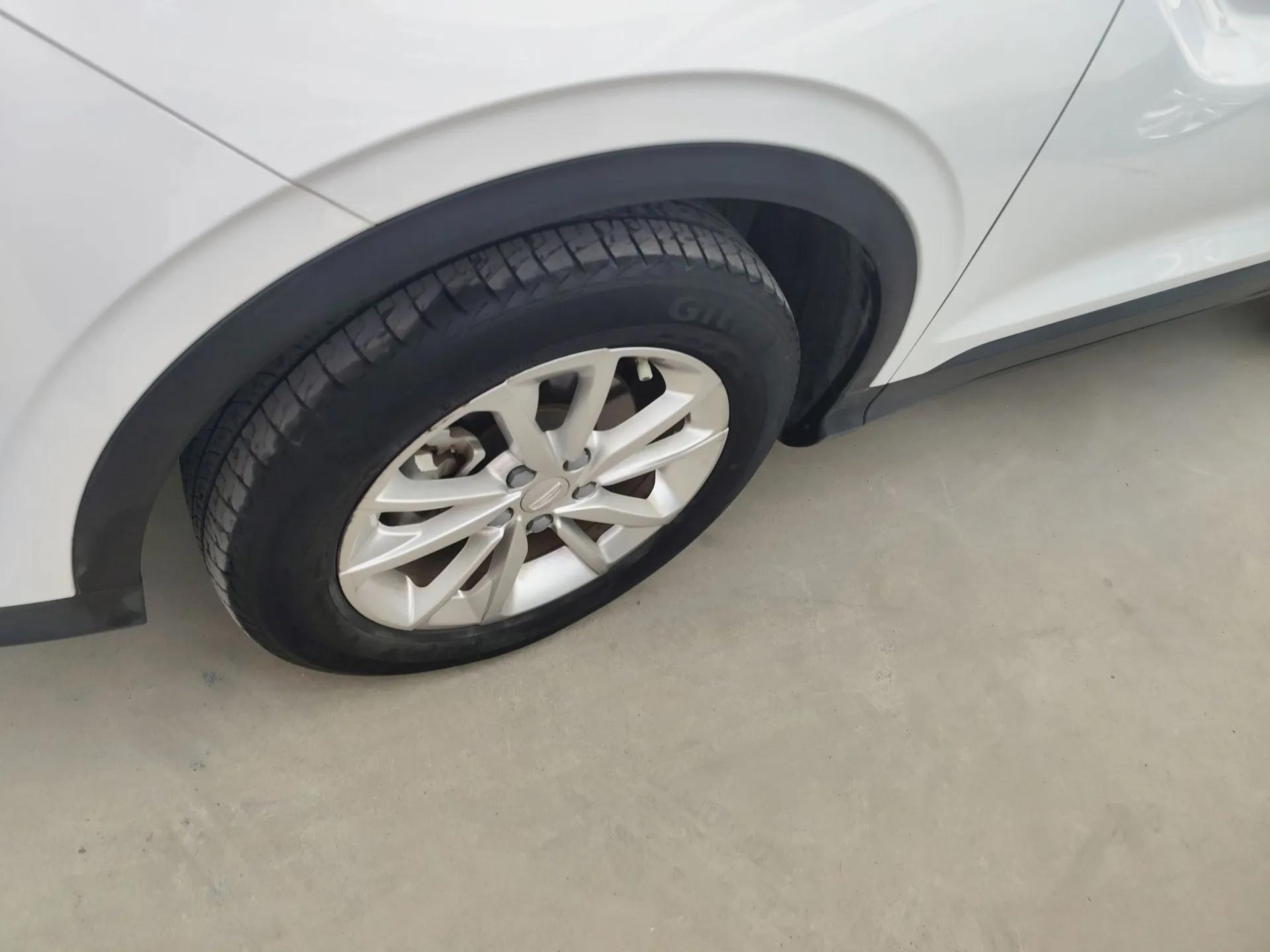 Geely Auto Coolray 2020 PRO 240T DCT Hunter — миниатюра 8