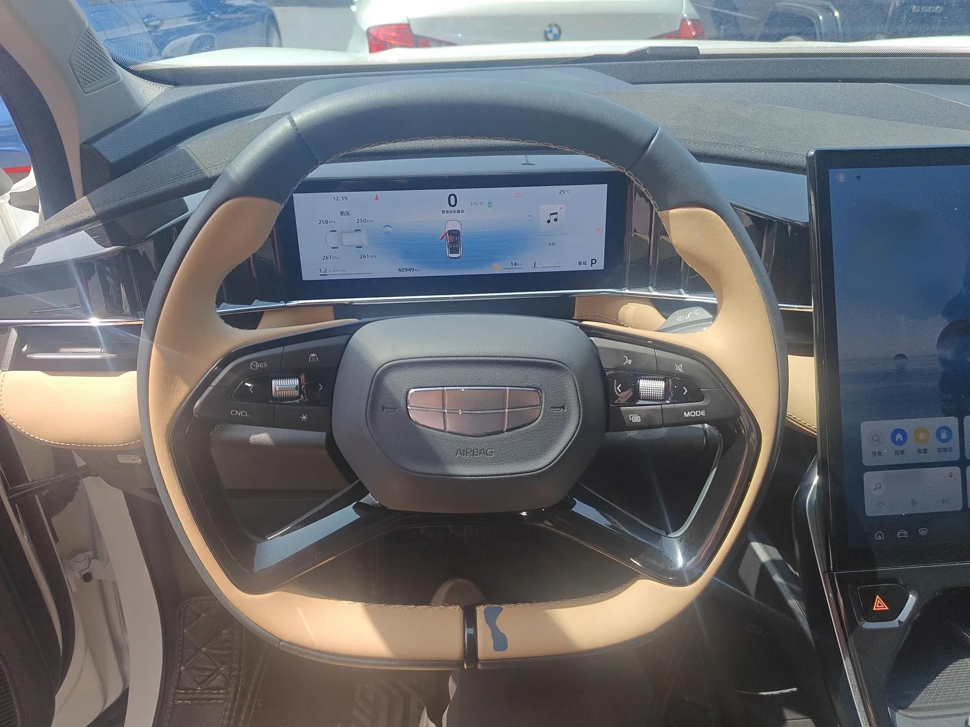 Geely Auto FX11 2023 1.5TD DCT Prestige Edition — миниатюра 13