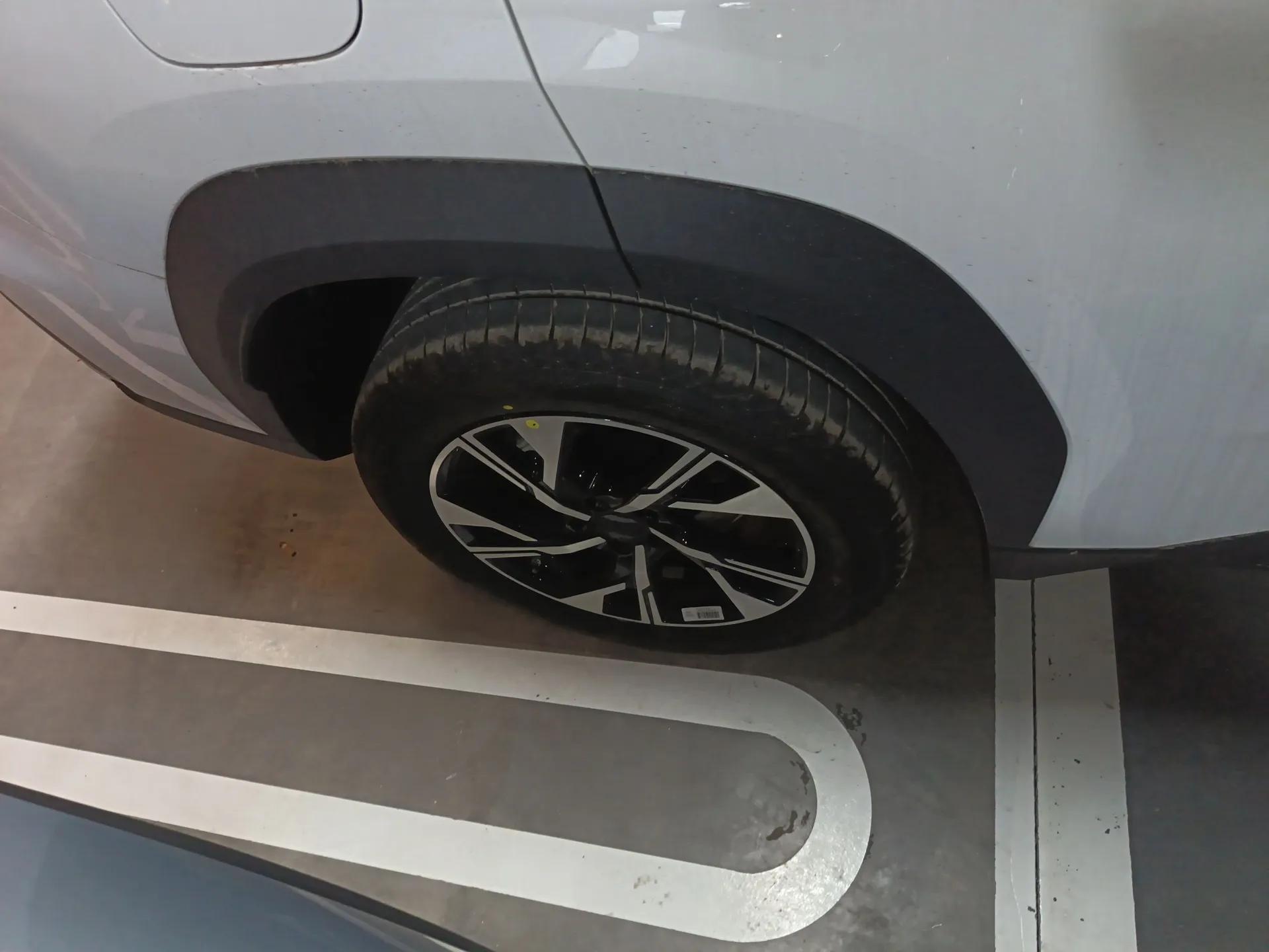 Geely Auto FX11 2025 4th Generation 1.5TD DCT – The Start — миниатюра 4