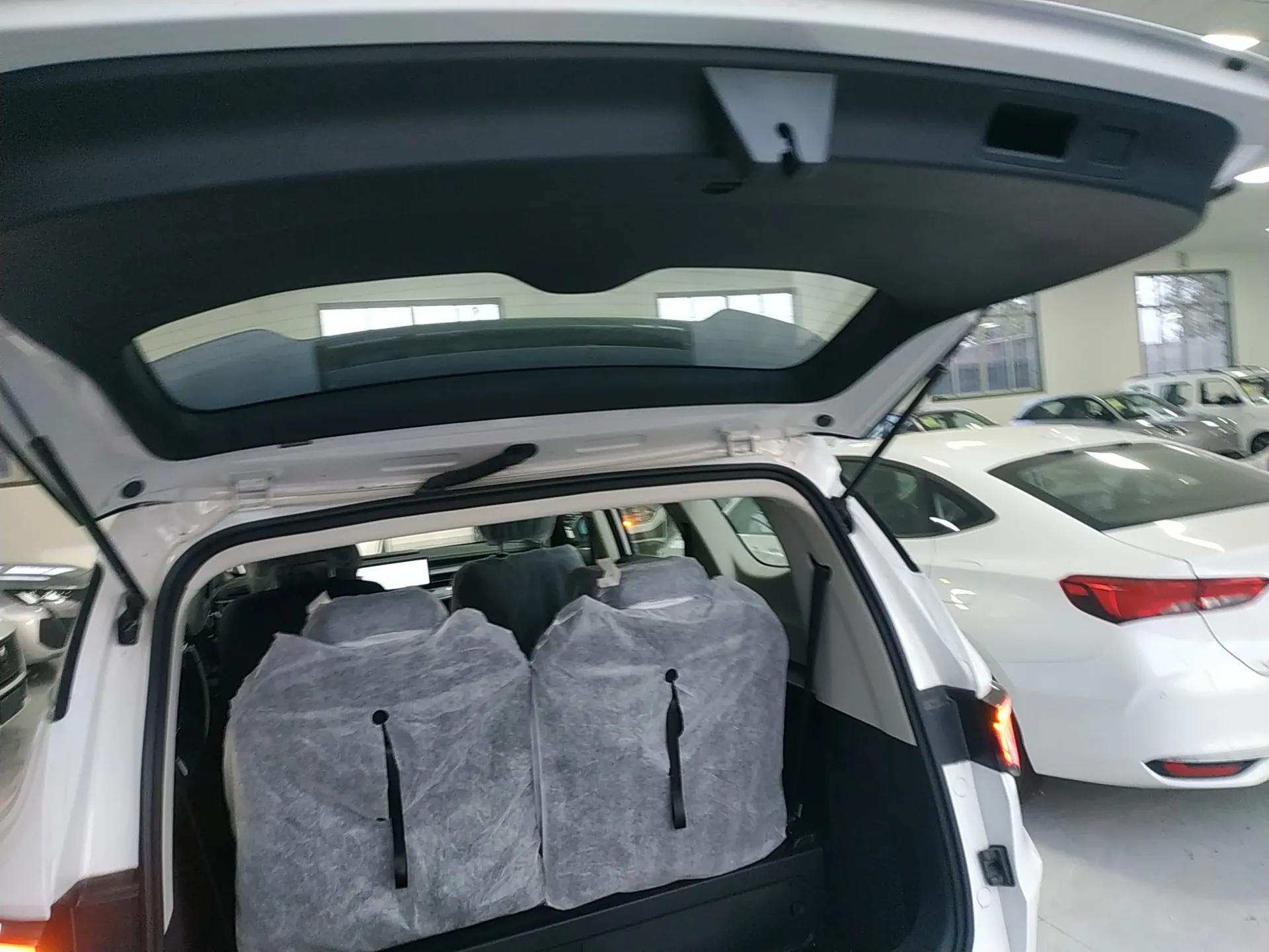 Geely Auto Jiajie 2023 Geely Jiaji L 1.5TD DCT Comfort Edition — миниатюра 18