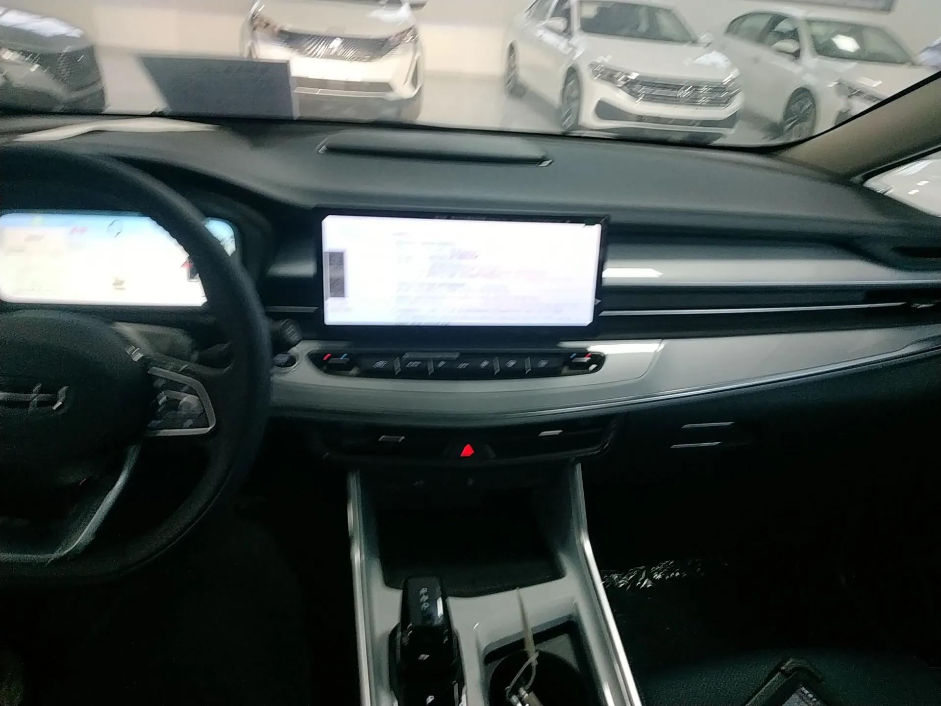 Geely Auto Jiajie 2023 Geely Jiaji L 1.5TD DCT Comfort Edition — миниатюра 20