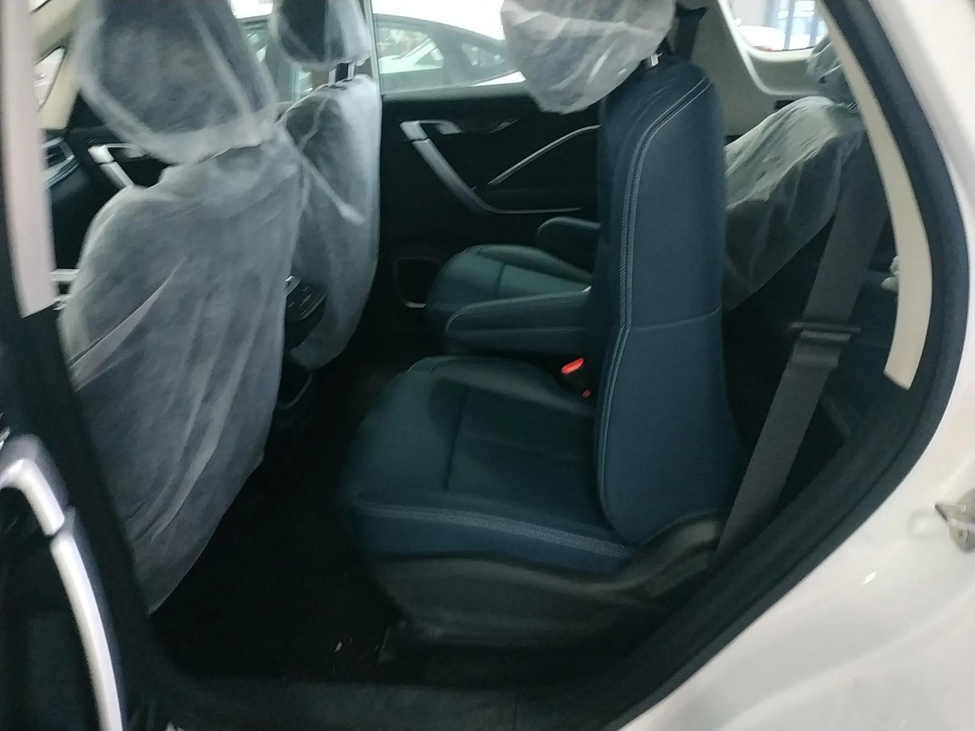 Geely Auto Jiajie 2023 Geely Jiaji L 1.5TD DCT Comfort Edition — миниатюра 22