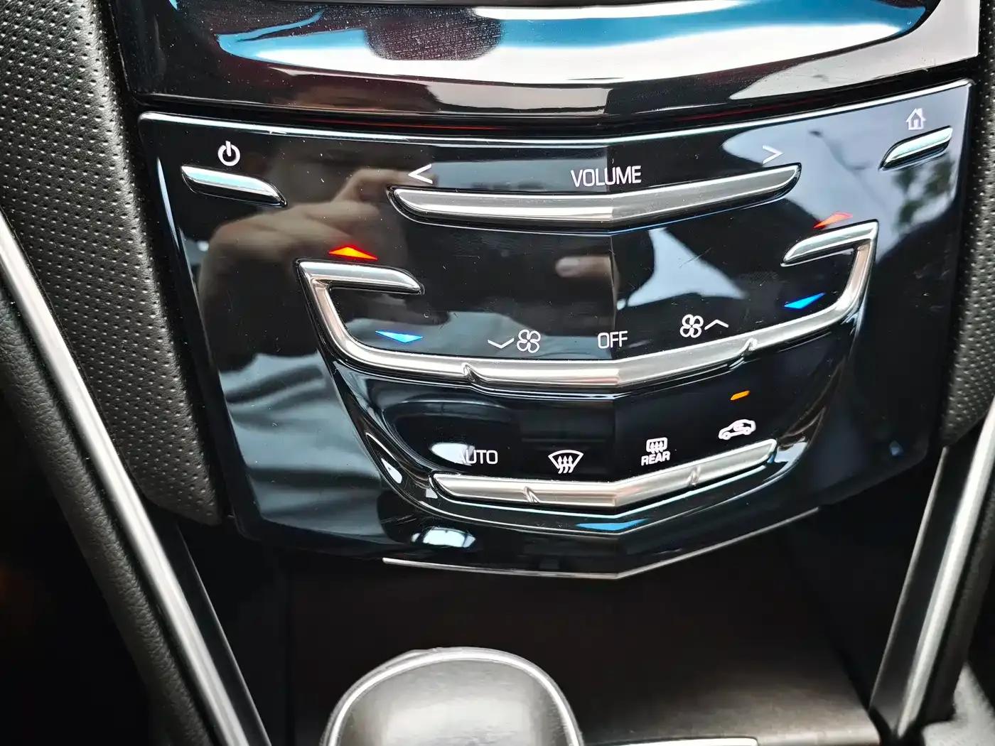 2018 Cadillac XTS 28T Technology Edition — миниатюра 18