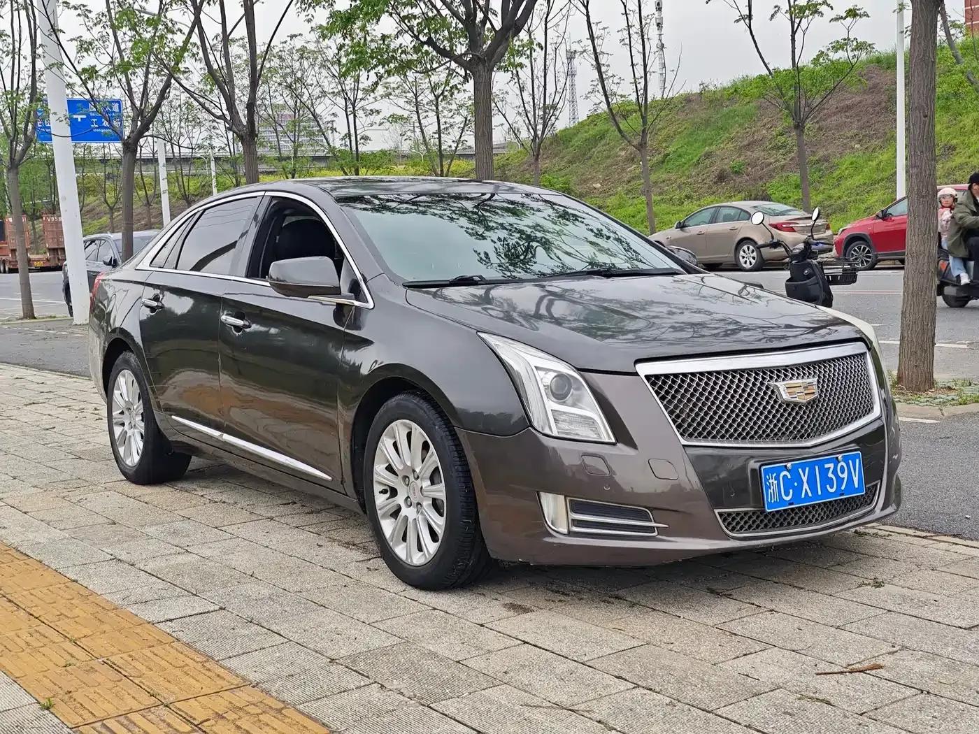 2013 Cadillac XTS 28T Luxury — миниатюра 3