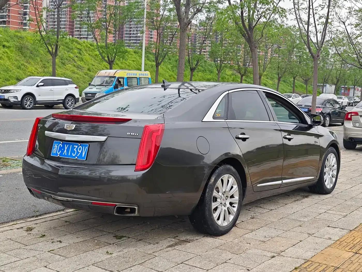 2013 Cadillac XTS 28T Luxury — миниатюра 7