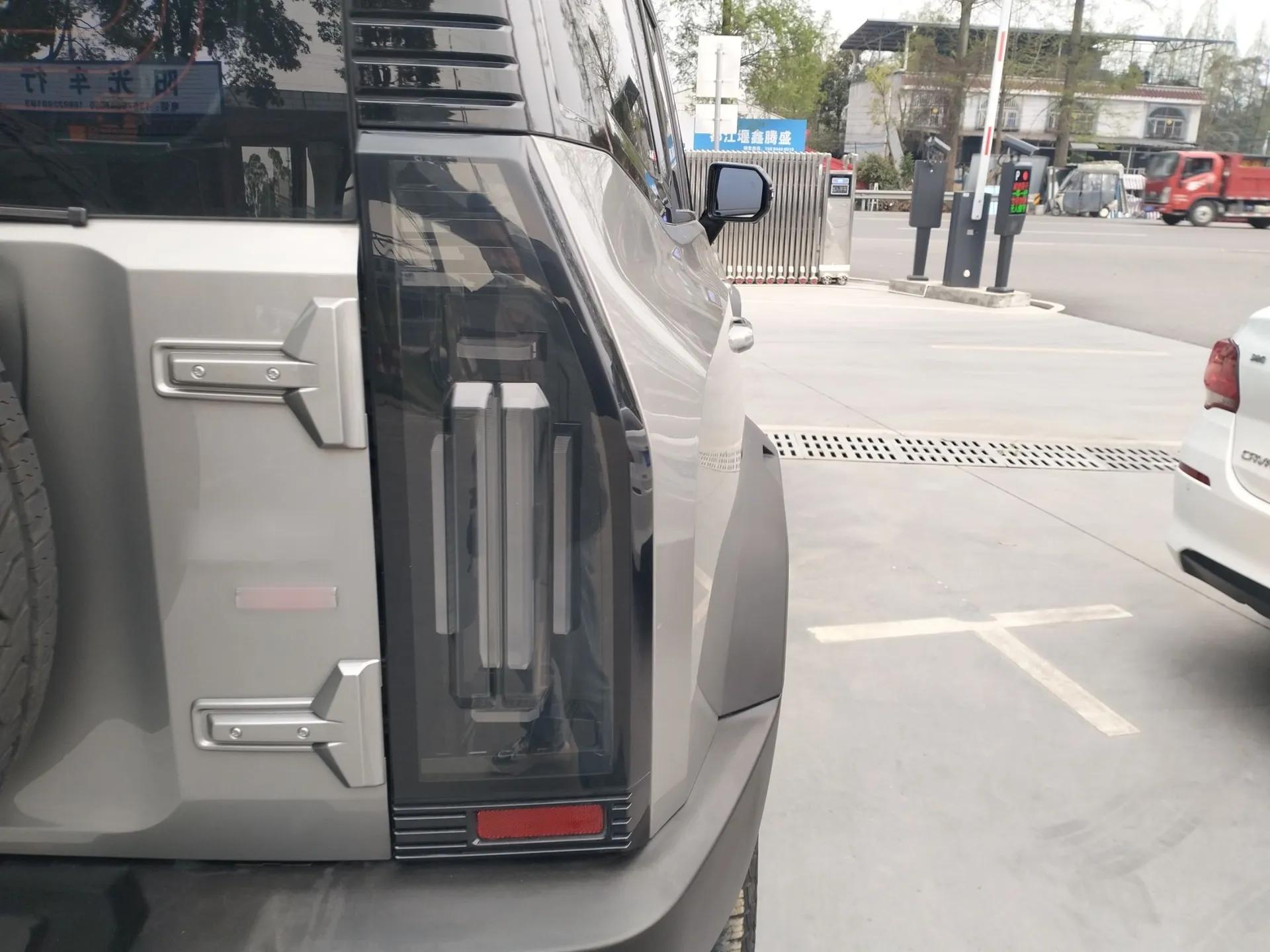 JETOUR Traveler 2023 2.0T Four-Wheel Drive Conqueror — миниатюра 8