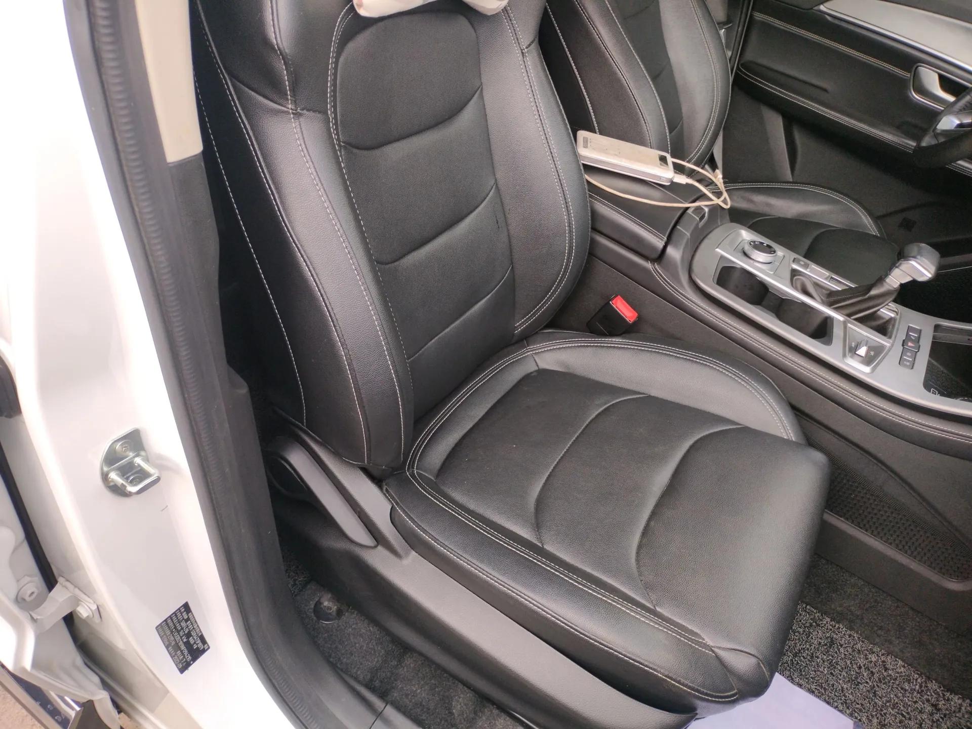 JETOUR X70 PLUS 2021 1.6T DCT Chen 7-seater — миниатюра 23