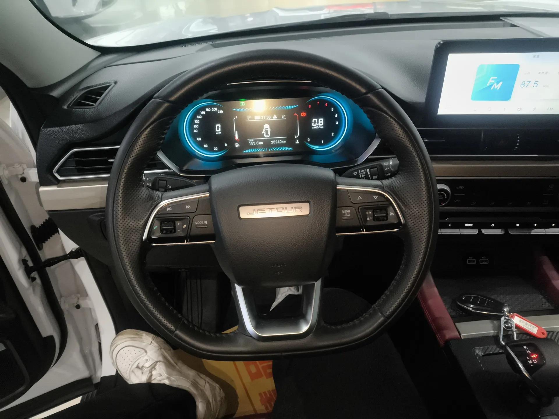 JETOUR X70 2024 1.5T DCT Glory PRO 5-Seater — миниатюра 14