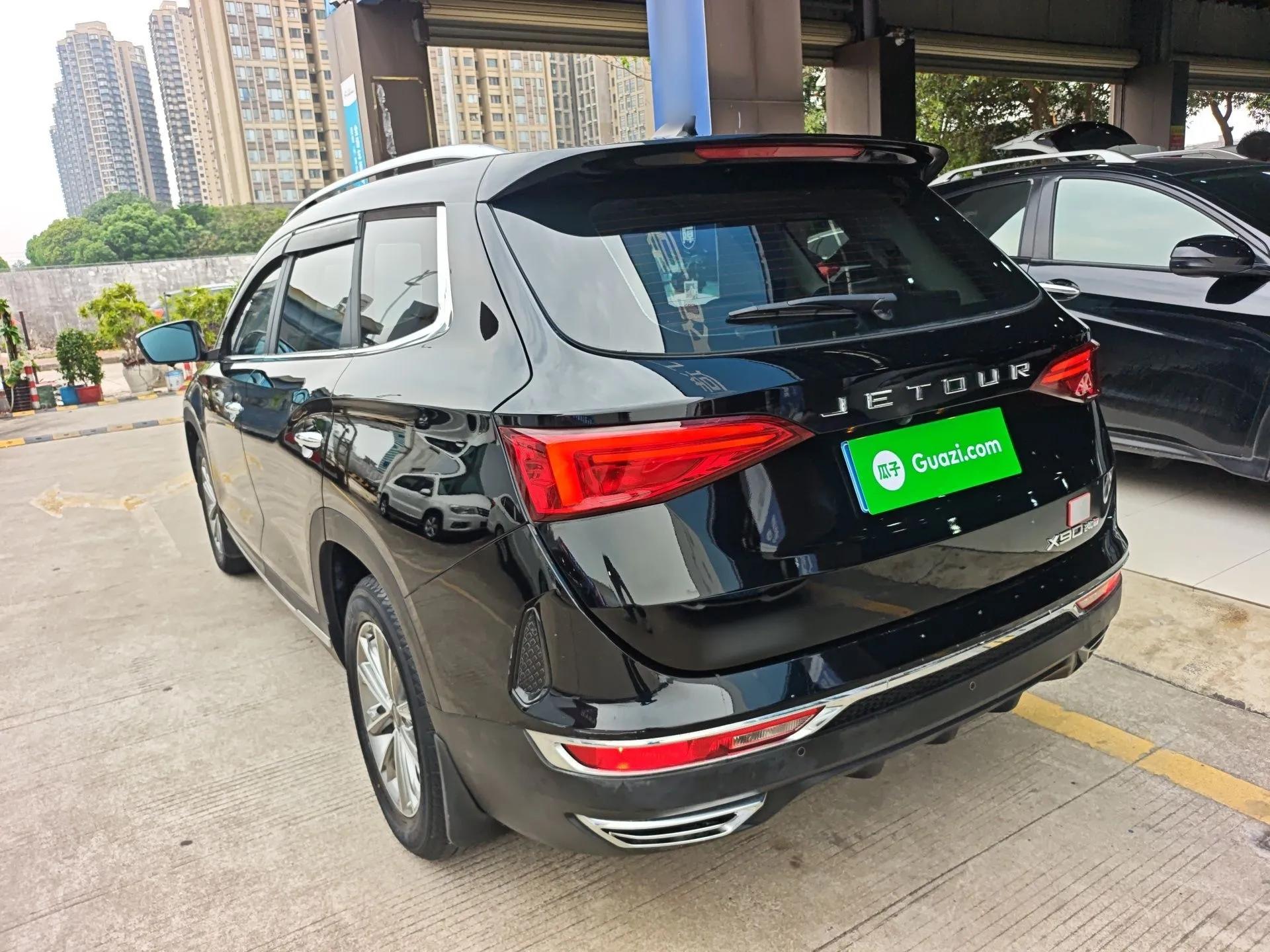 JETOUR X90 2020 1.5T DCT Shadow Wisdom Edition 7 Seats — миниатюра 4