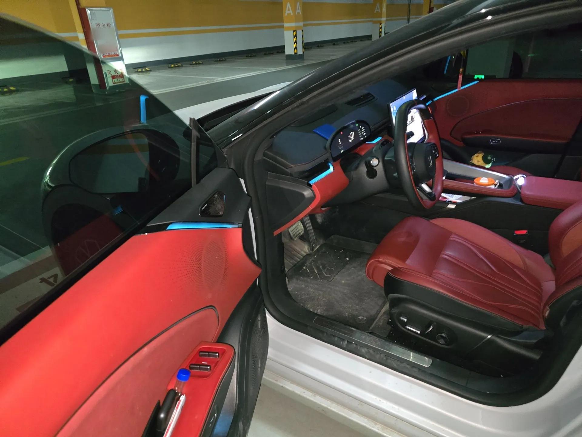 Zeekr 007GT 2025 Rear-Drive Intelligent Driving Version 75 kWh — миниатюра 17