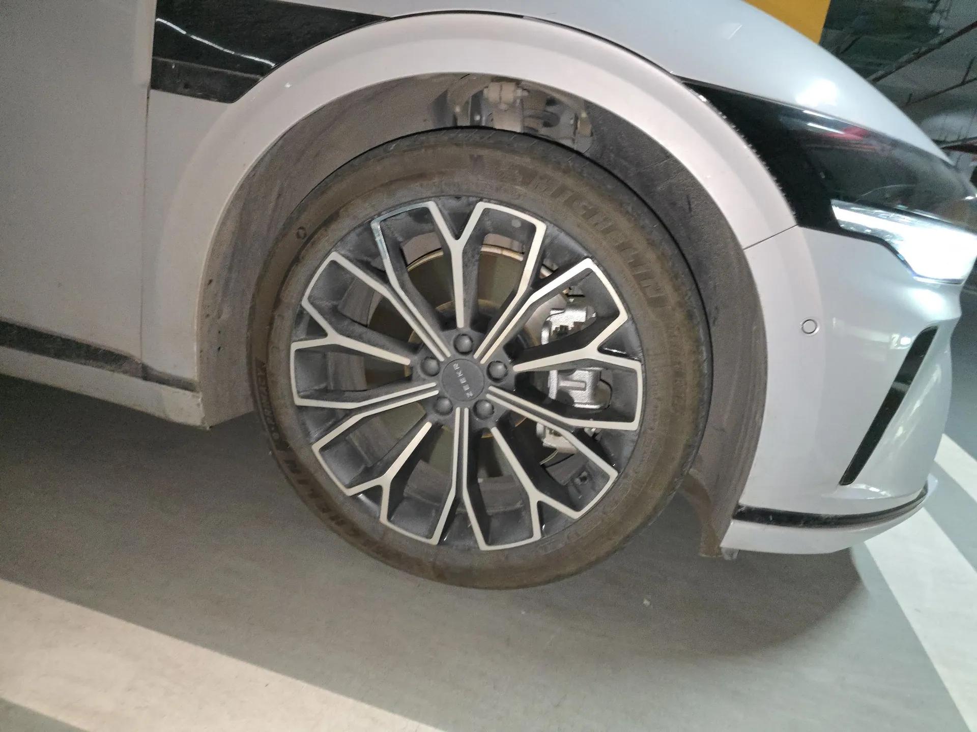 Zeekr 007GT 2025 Rear-Drive Intelligent Driving Version 75 kWh — миниатюра 8