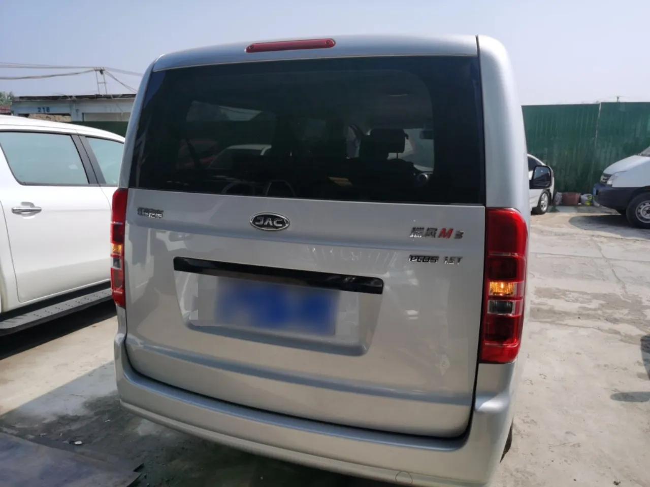JAC Refine M3 2023 PLUS 1.5T 5/7-seat Classic Edition — миниатюра 3