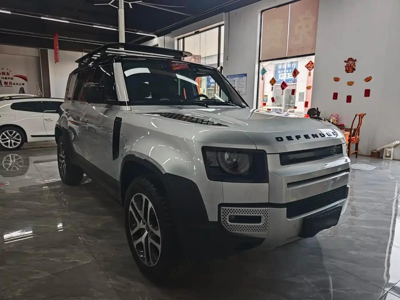2022 Land Rover Defender 110 P400 Dark Edition — миниатюра 3