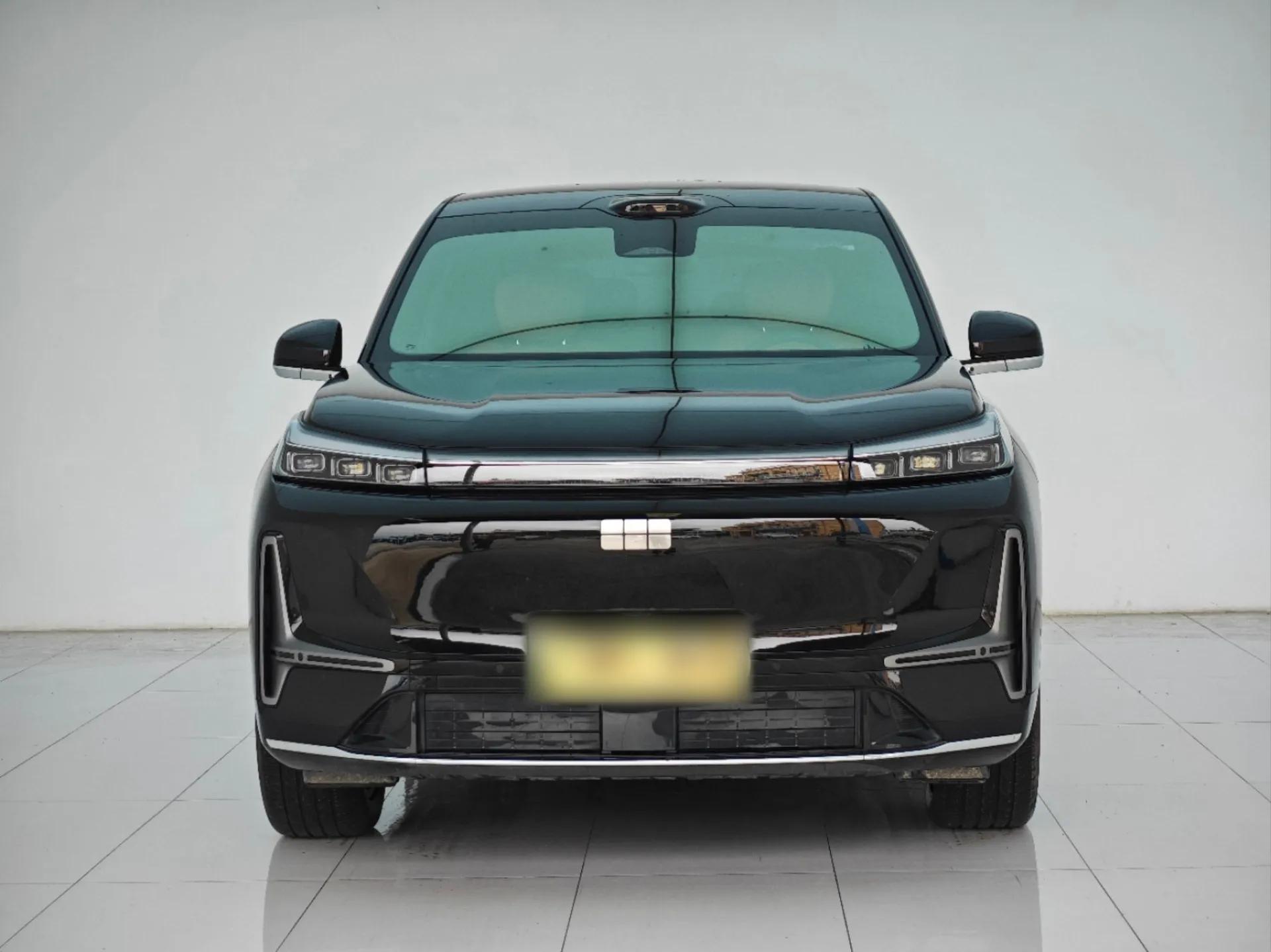 Geely Galaxy M9 2025 Model 100km Two-Wheel-Drive Smart Navigation Edition — миниатюра 3
