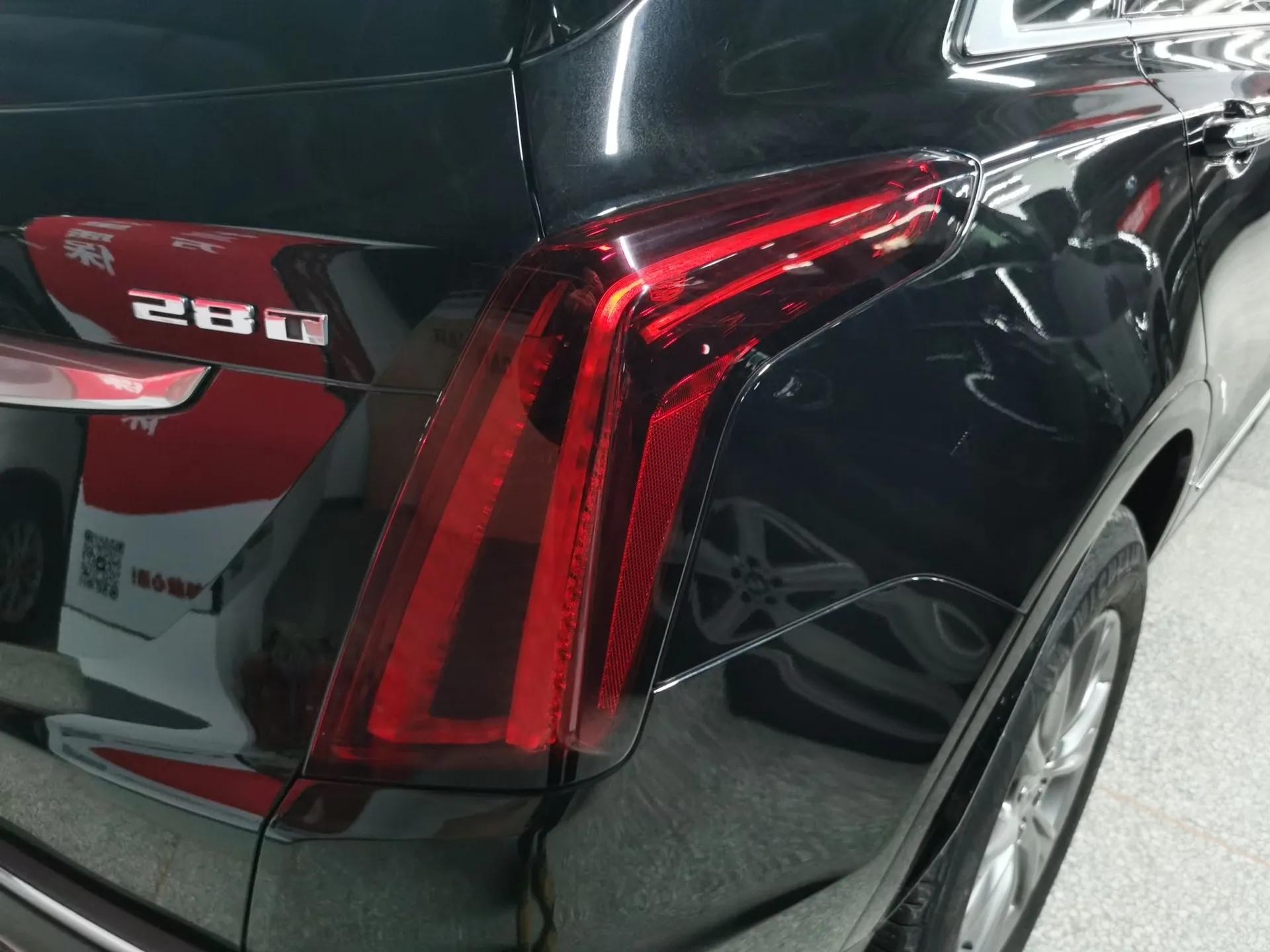 Cadillac XT5 2021 28T Luxury Model — миниатюра 7