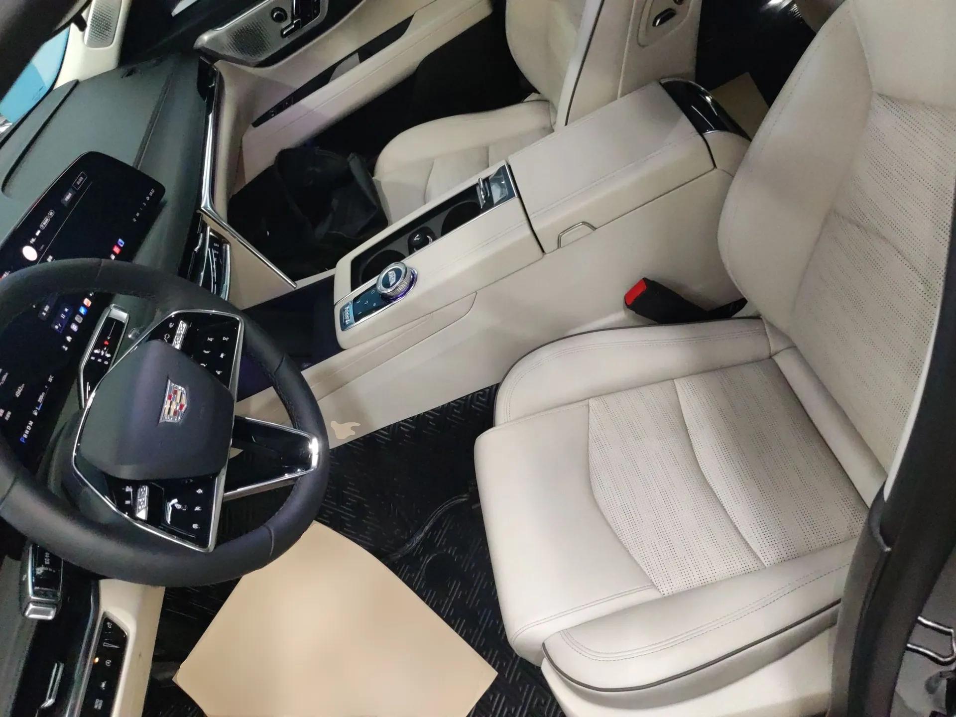 Cadillac CT6 2023 28T Luxury Version — миниатюра 17