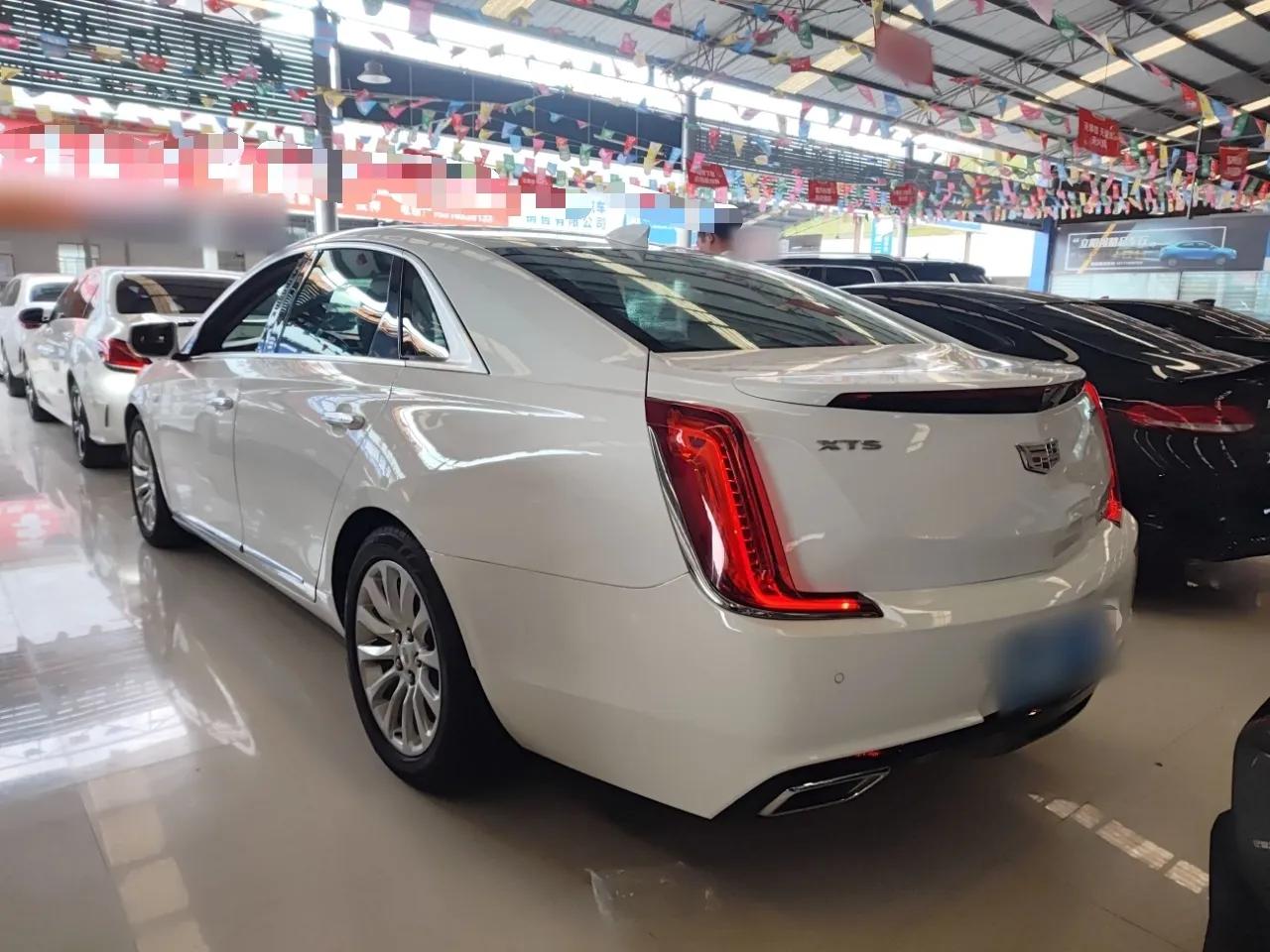 Cadillac XTS 2018 28T Tech Edition — миниатюра 7