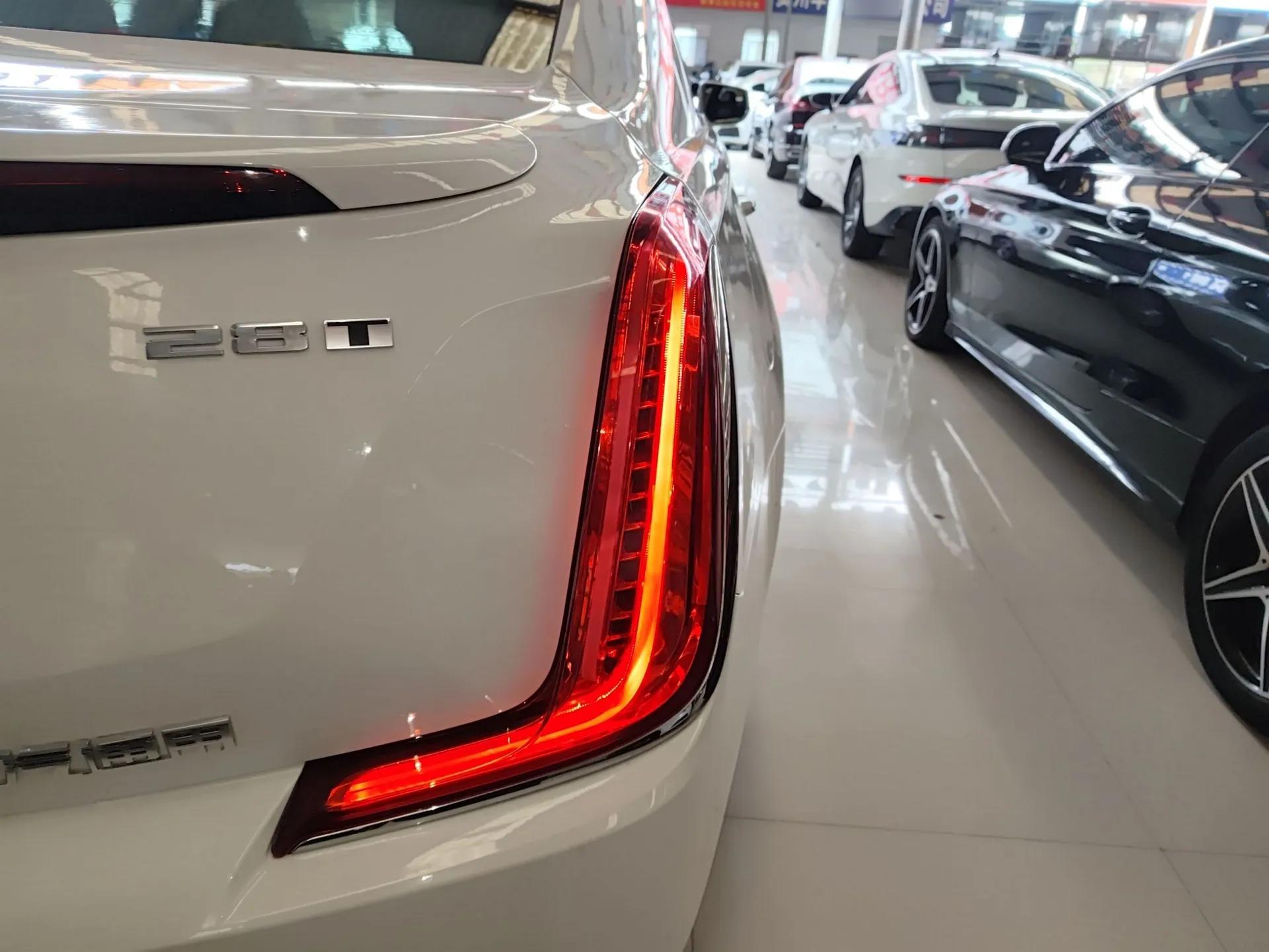 Cadillac XTS 2018 28T Tech Edition — миниатюра 8