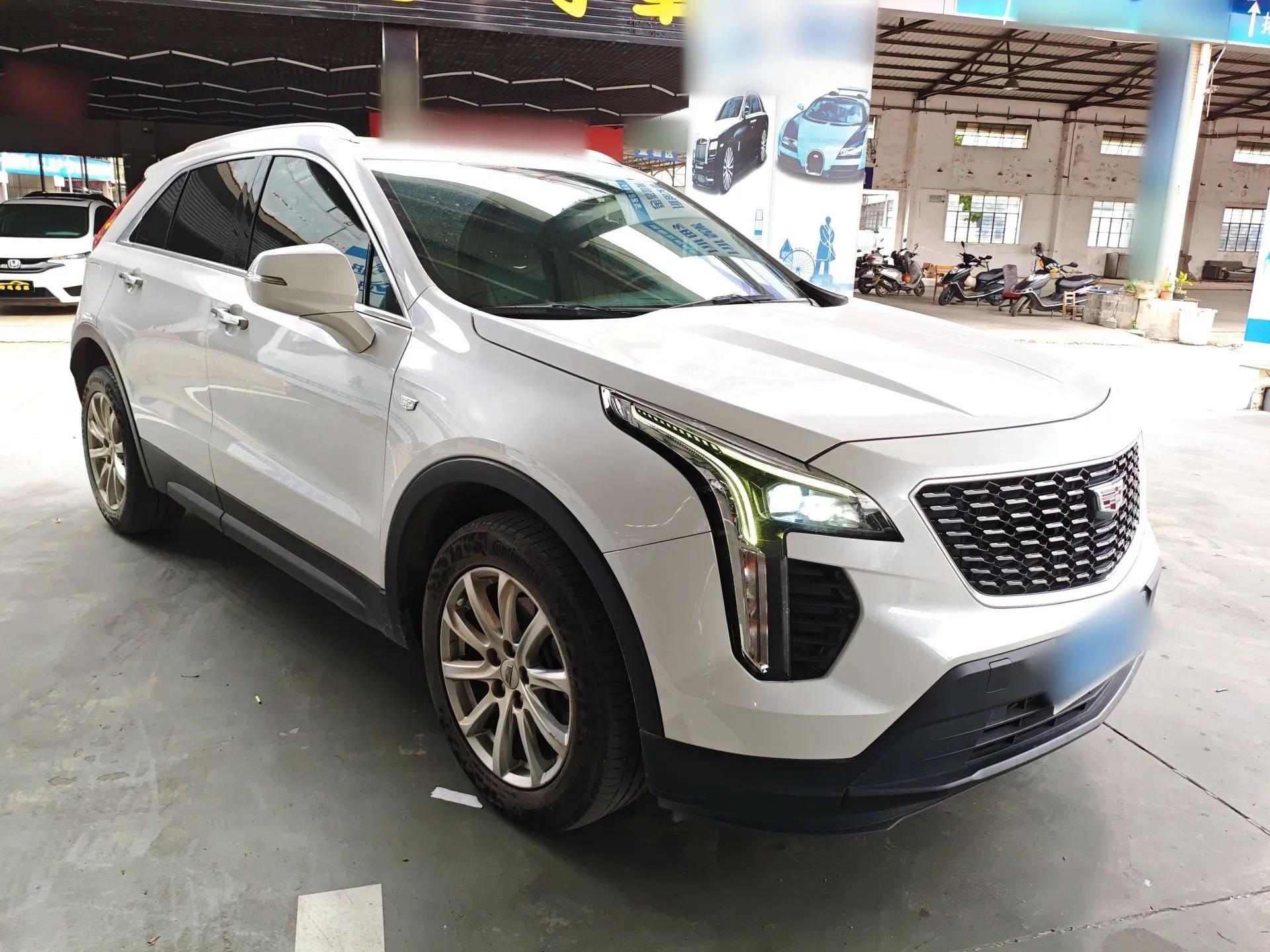Cadillac XT4 2021 28T Two-Wheel Drive Tech Edition — миниатюра 6