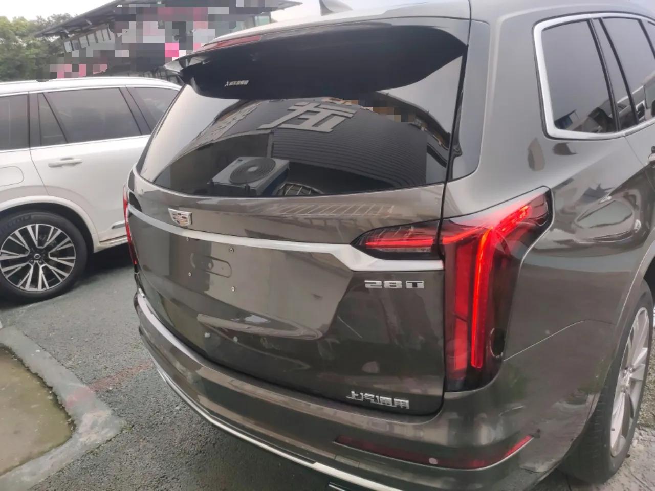 Cadillac XT6 2020 28T Six-Seater Four-Wheel-Drive Luxury Version — миниатюра 3