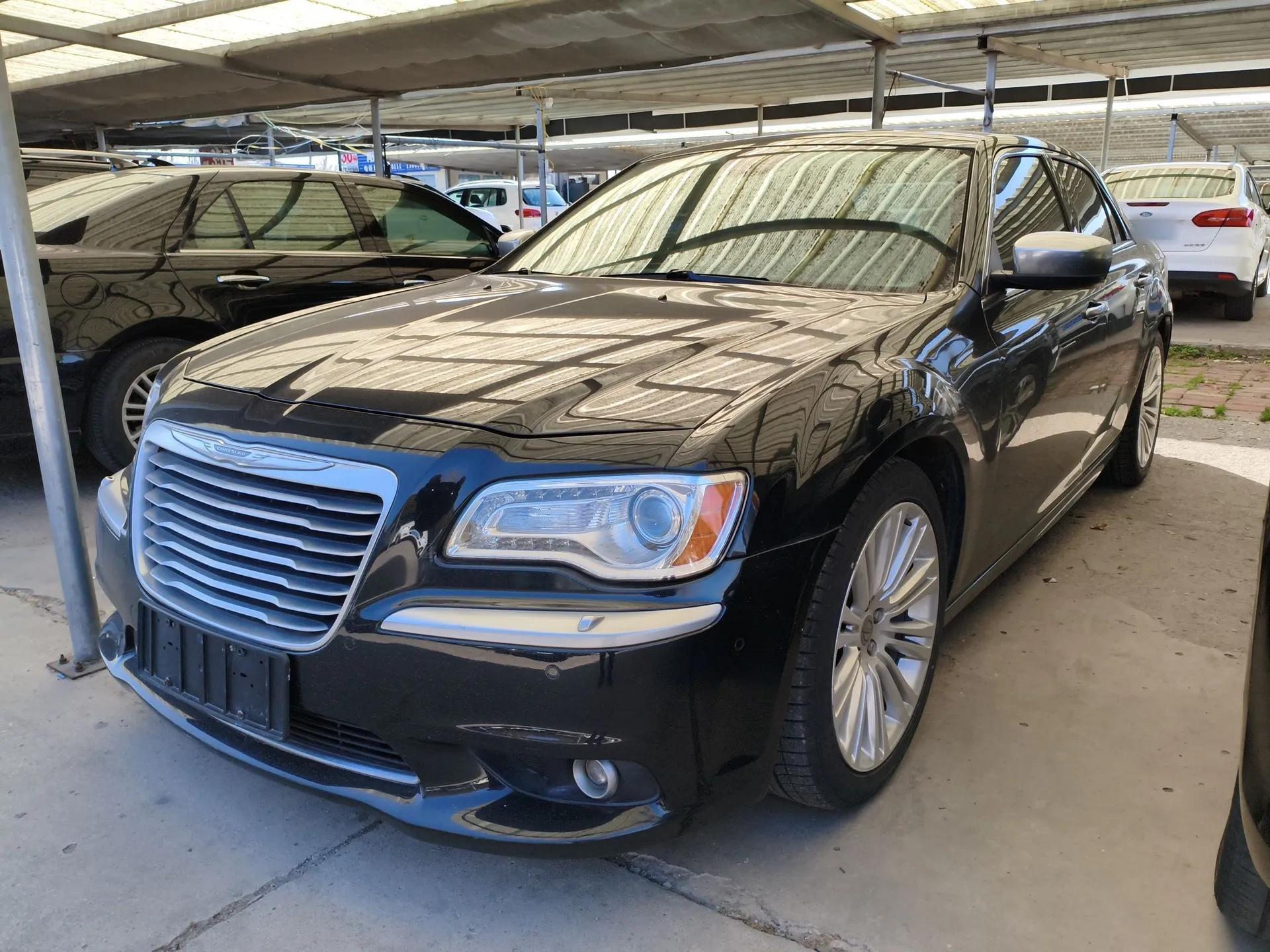 Chrysler 300C 2014 3.0L Excellence Edition — миниатюра 1
