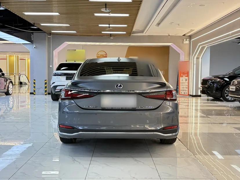 Lexus ES 2020 300h Premier Edition — миниатюра 5
